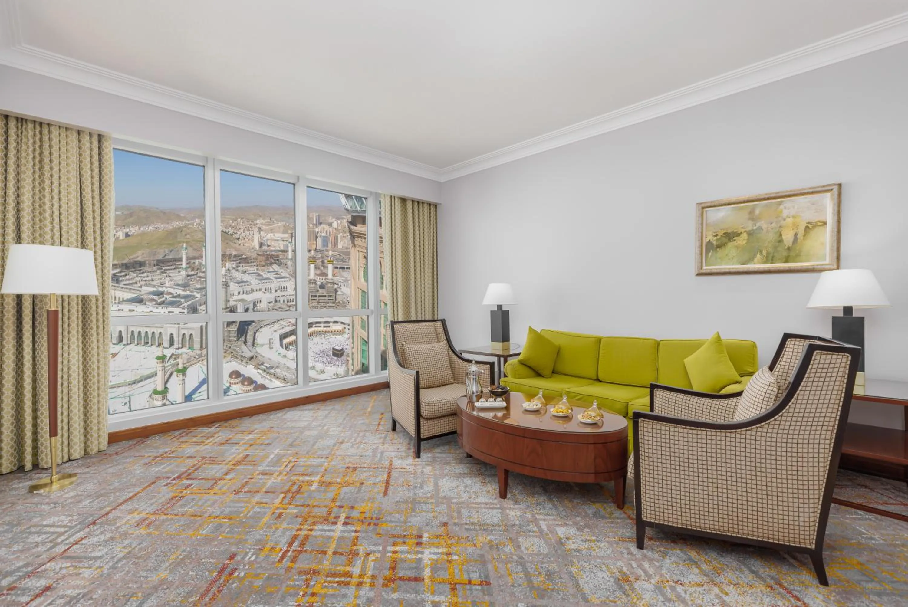 Living room in Swissotel Al Maqam Makkah