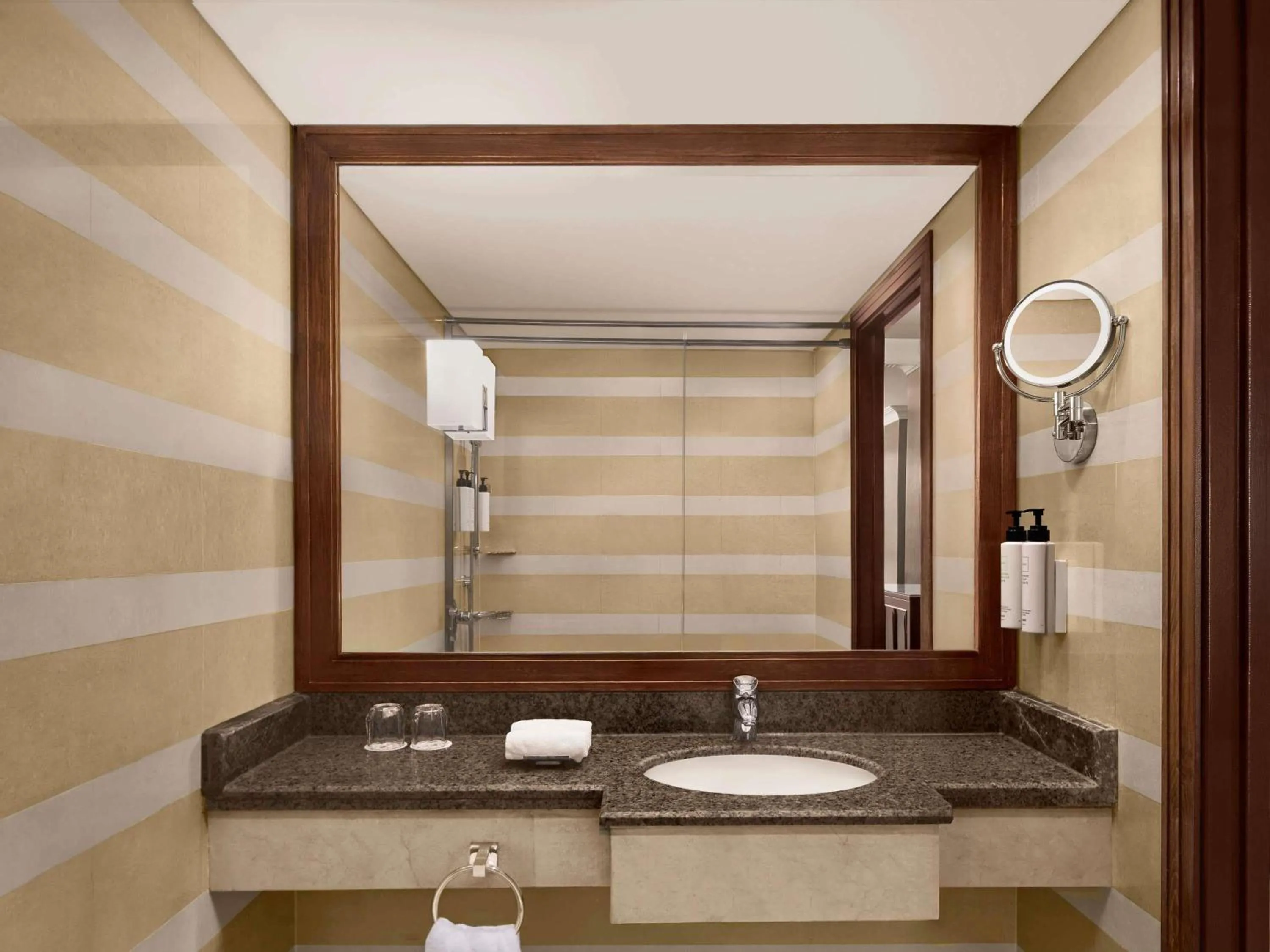 Bedroom in Swissotel Al Maqam Makkah