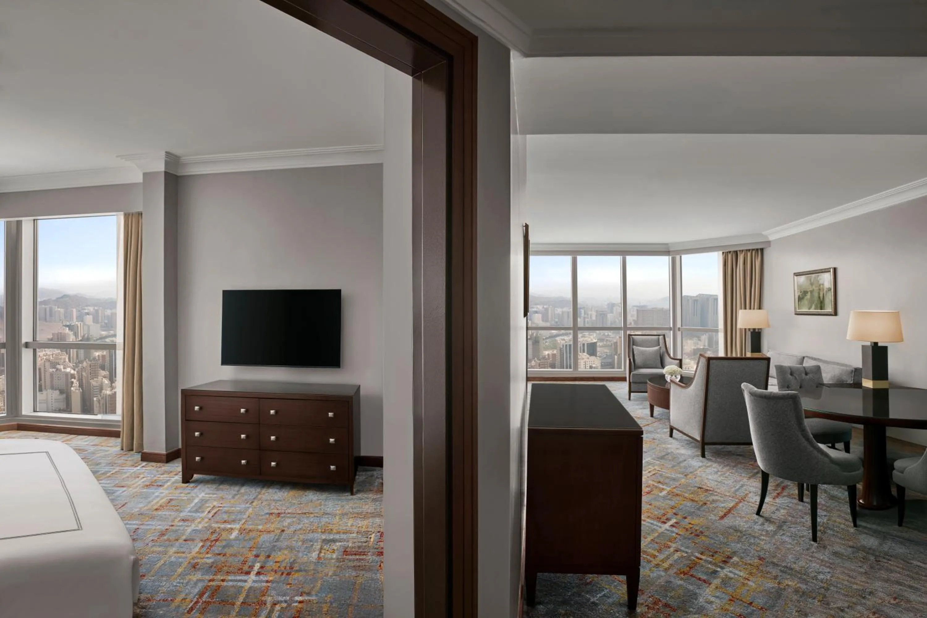 Living room in Swissotel Al Maqam Makkah