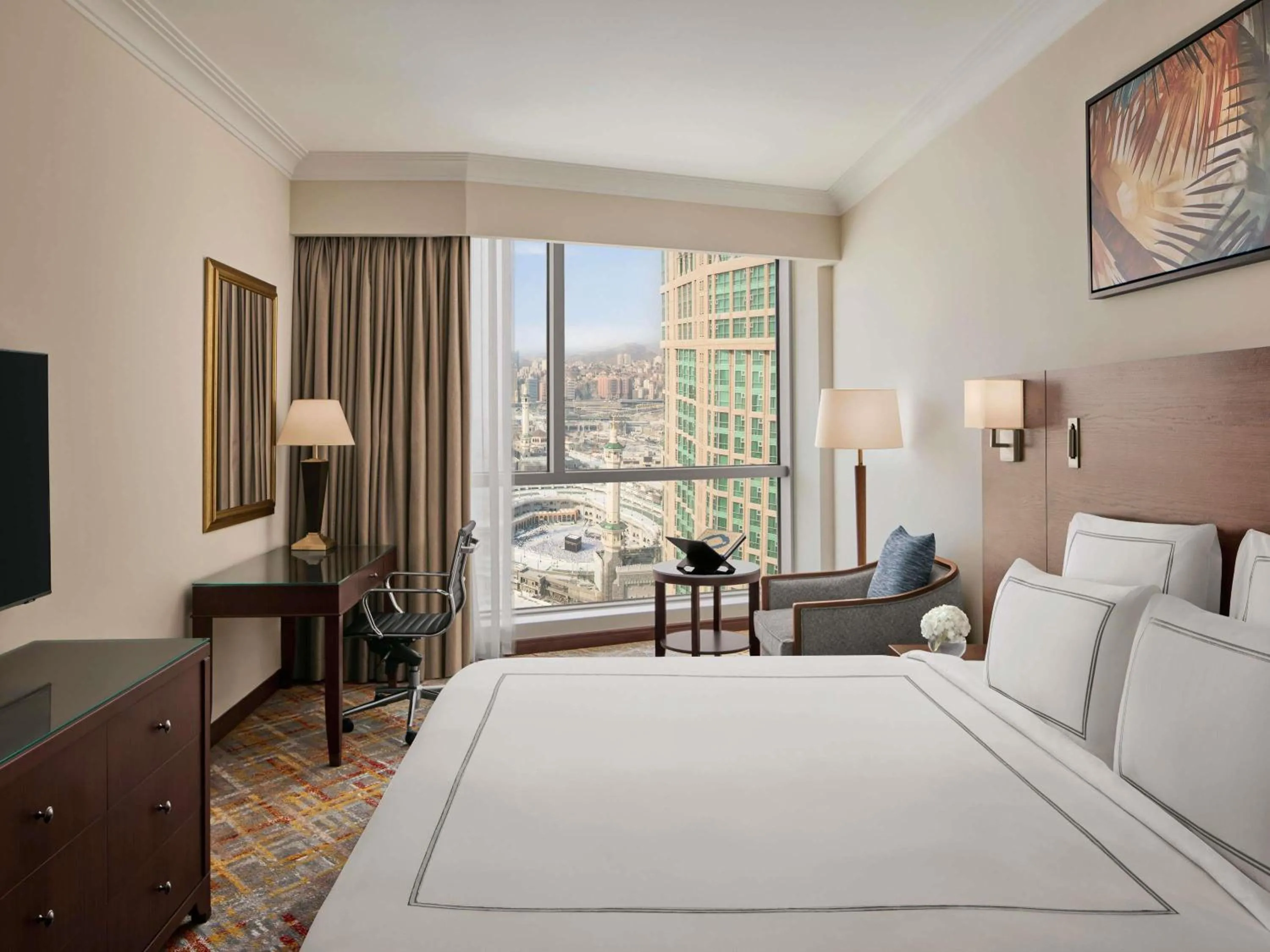 Bedroom, Bed in Swissotel Al Maqam Makkah