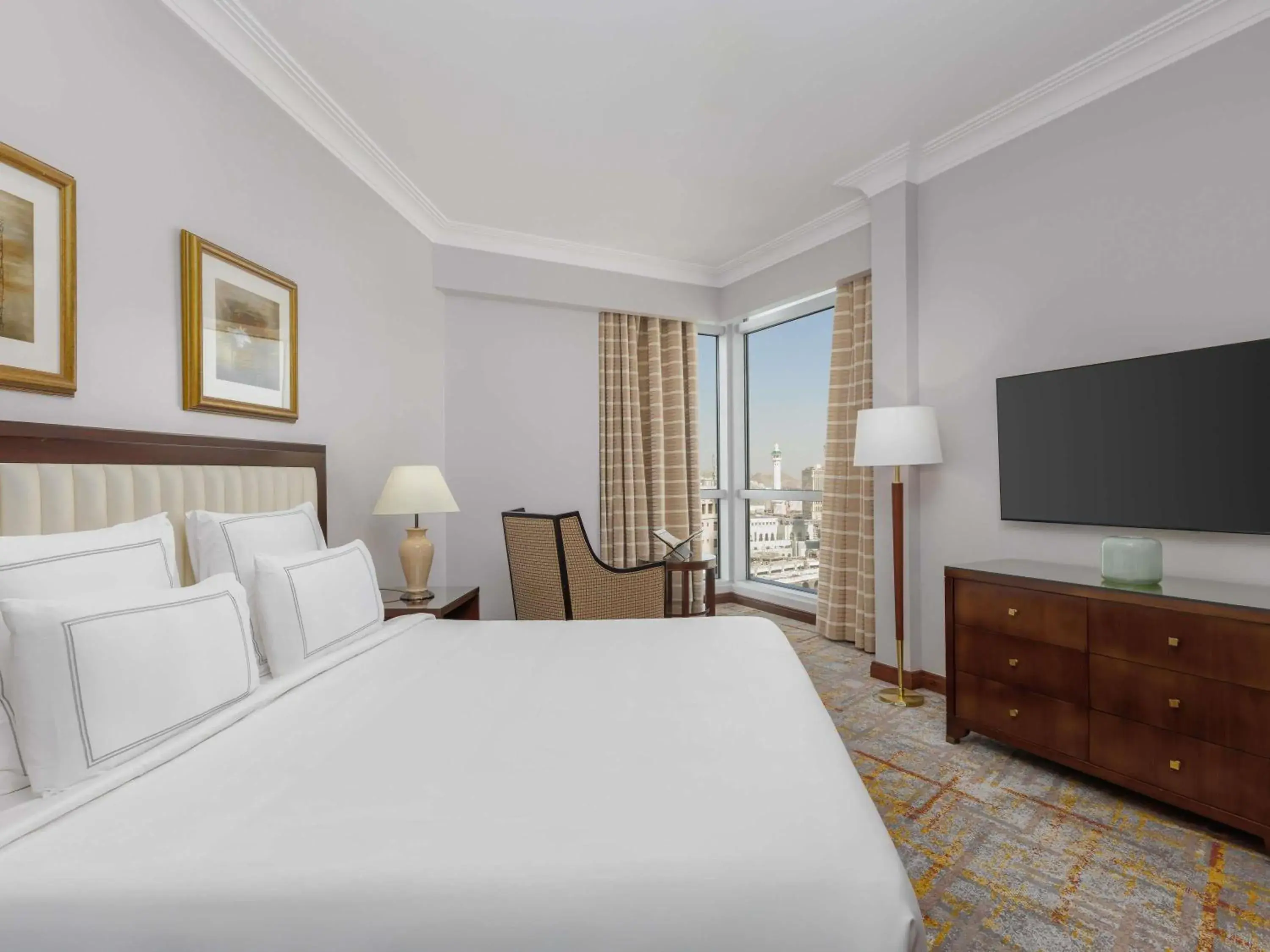 Bedroom, Bed in Swissotel Al Maqam Makkah Bedroom, Bed in Swissotel Al Maqam Makkah