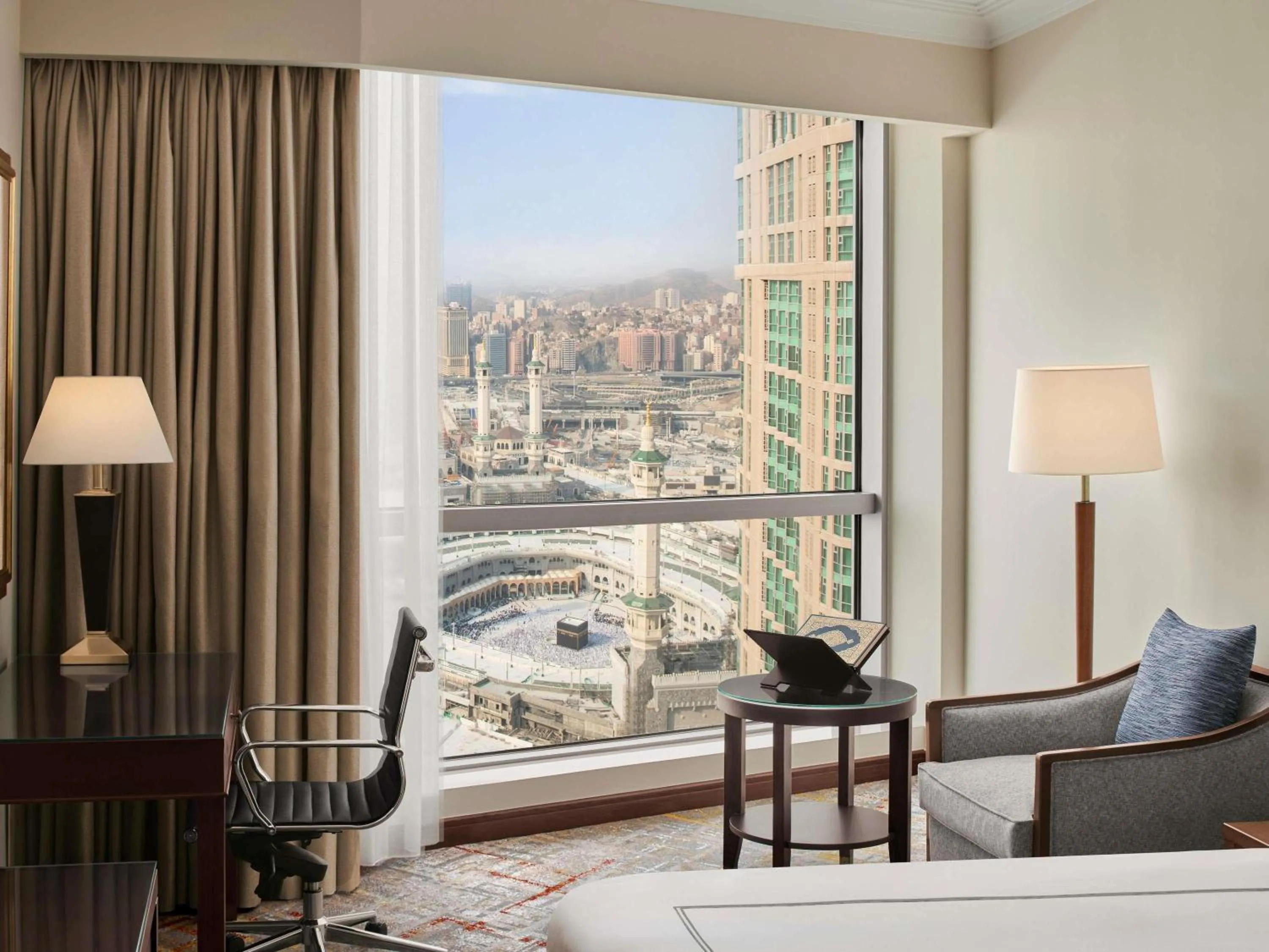 Bedroom in Swissotel Al Maqam Makkah