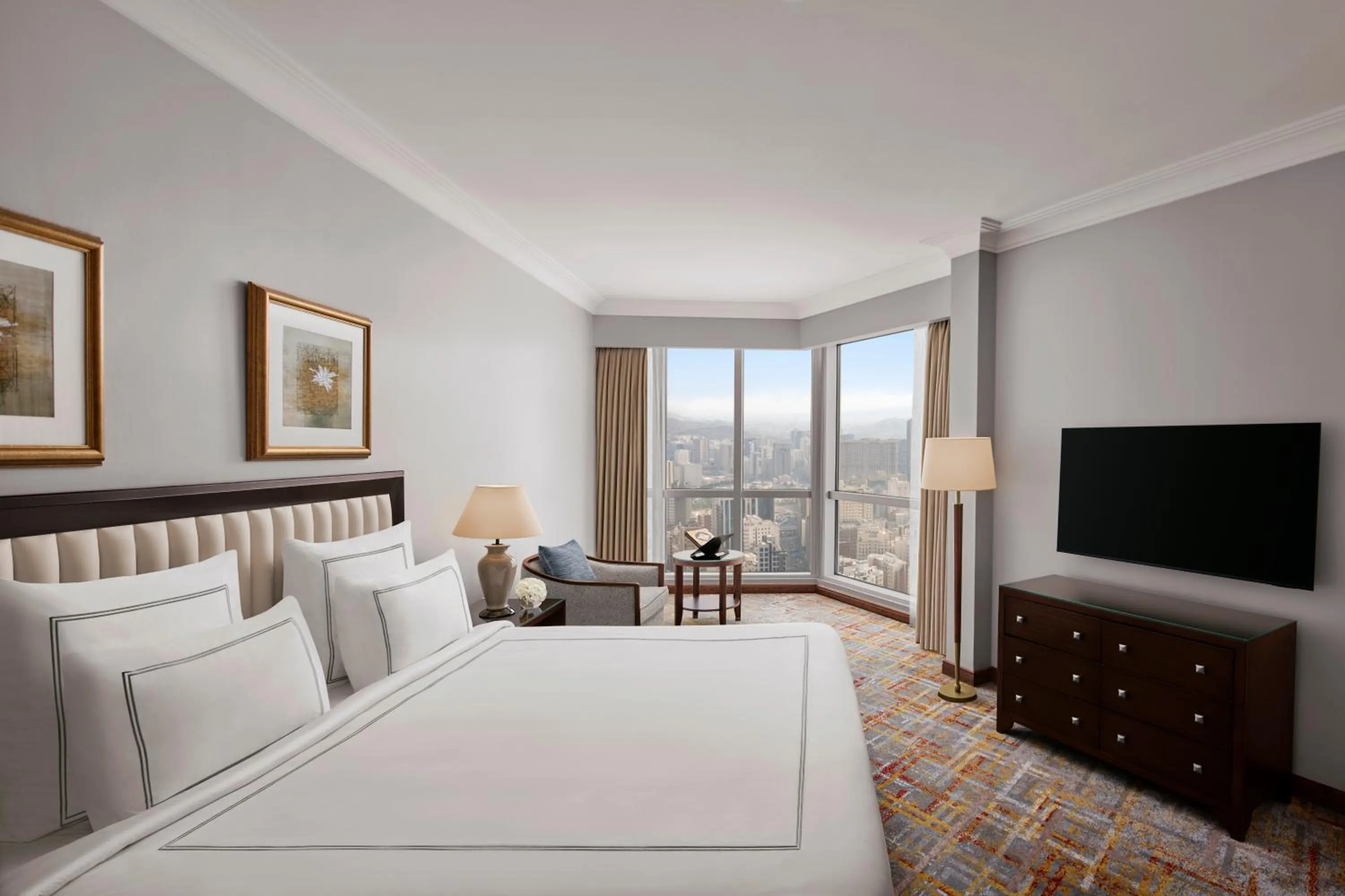 Bedroom, Bed in Swissotel Al Maqam Makkah