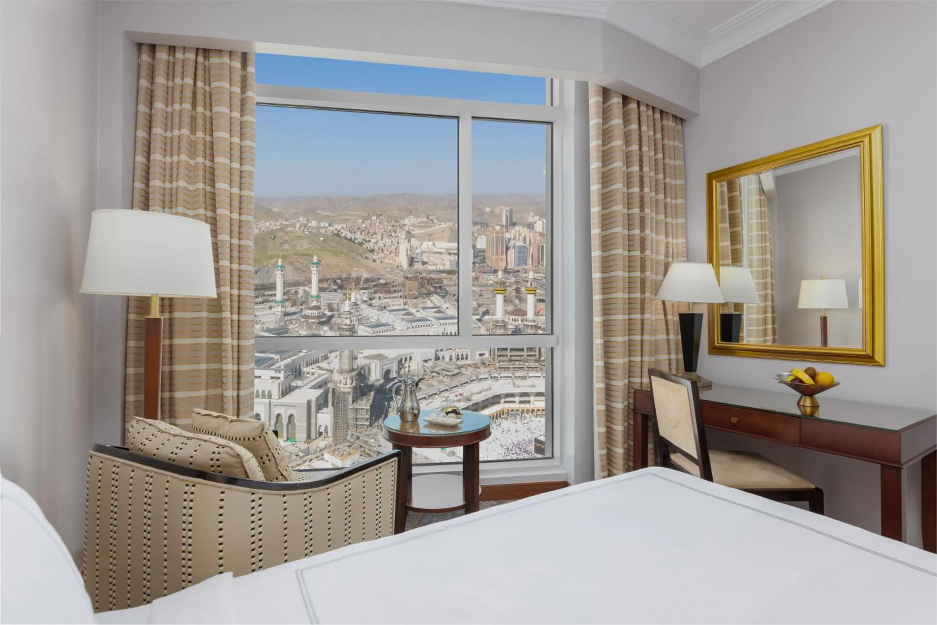 View (from property/room), Bed in Swissotel Al Maqam Makkah
