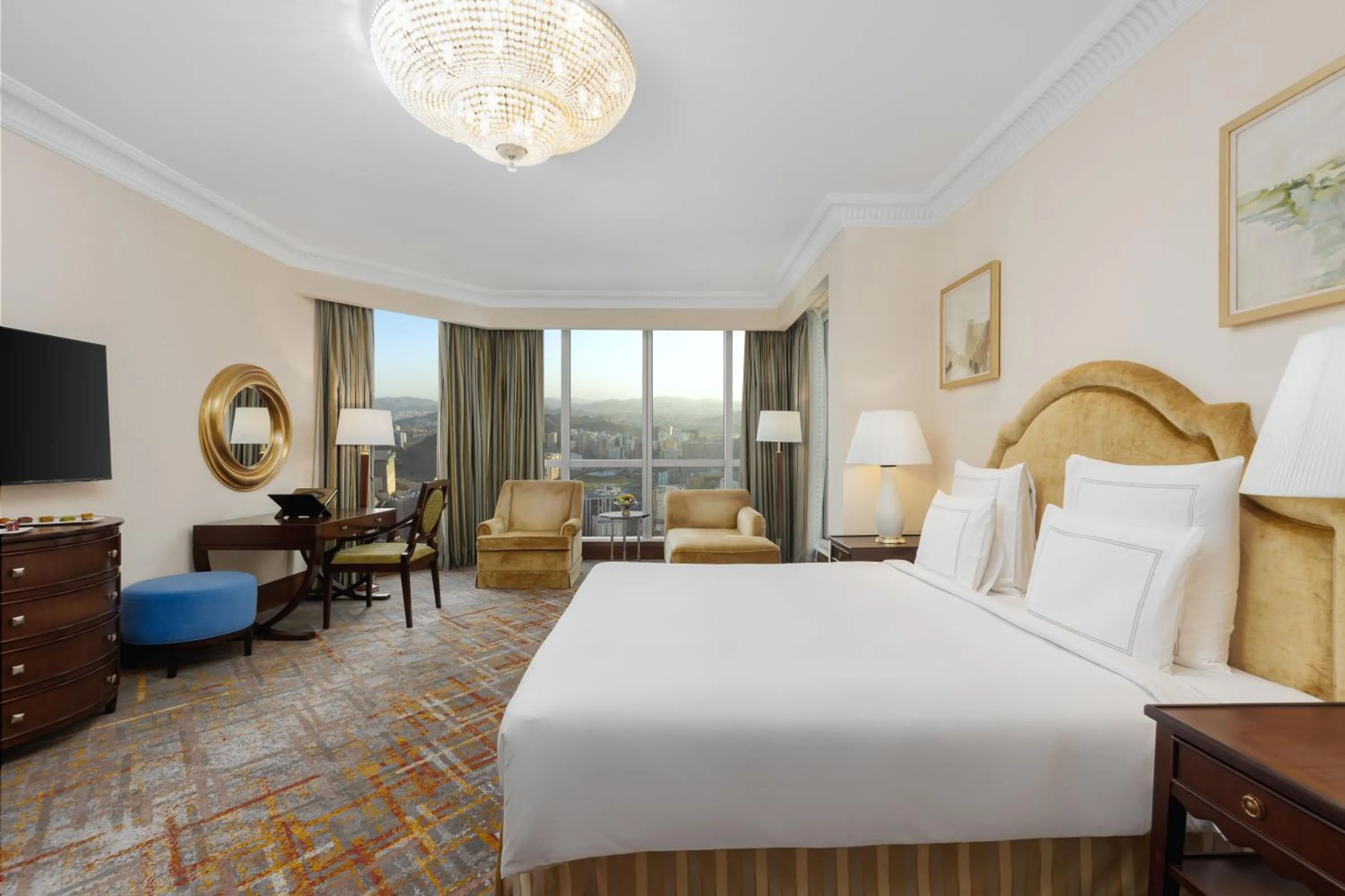 Bedroom, Bed in Swissotel Al Maqam Makkah