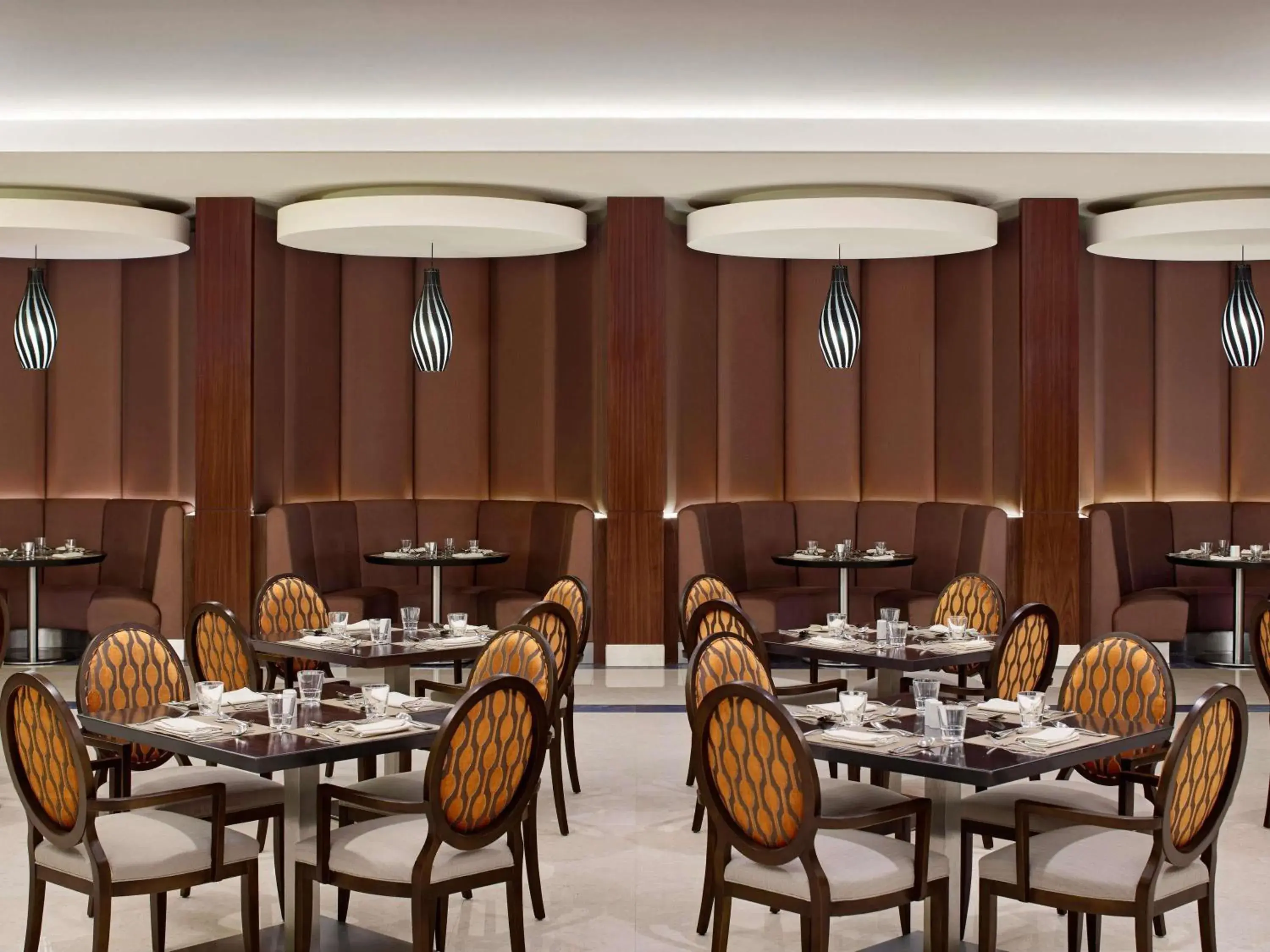 Restaurant/places to eat in Swissotel Al Maqam Makkah Restaurant/places to eat in Swissotel Al Maqam Makkah