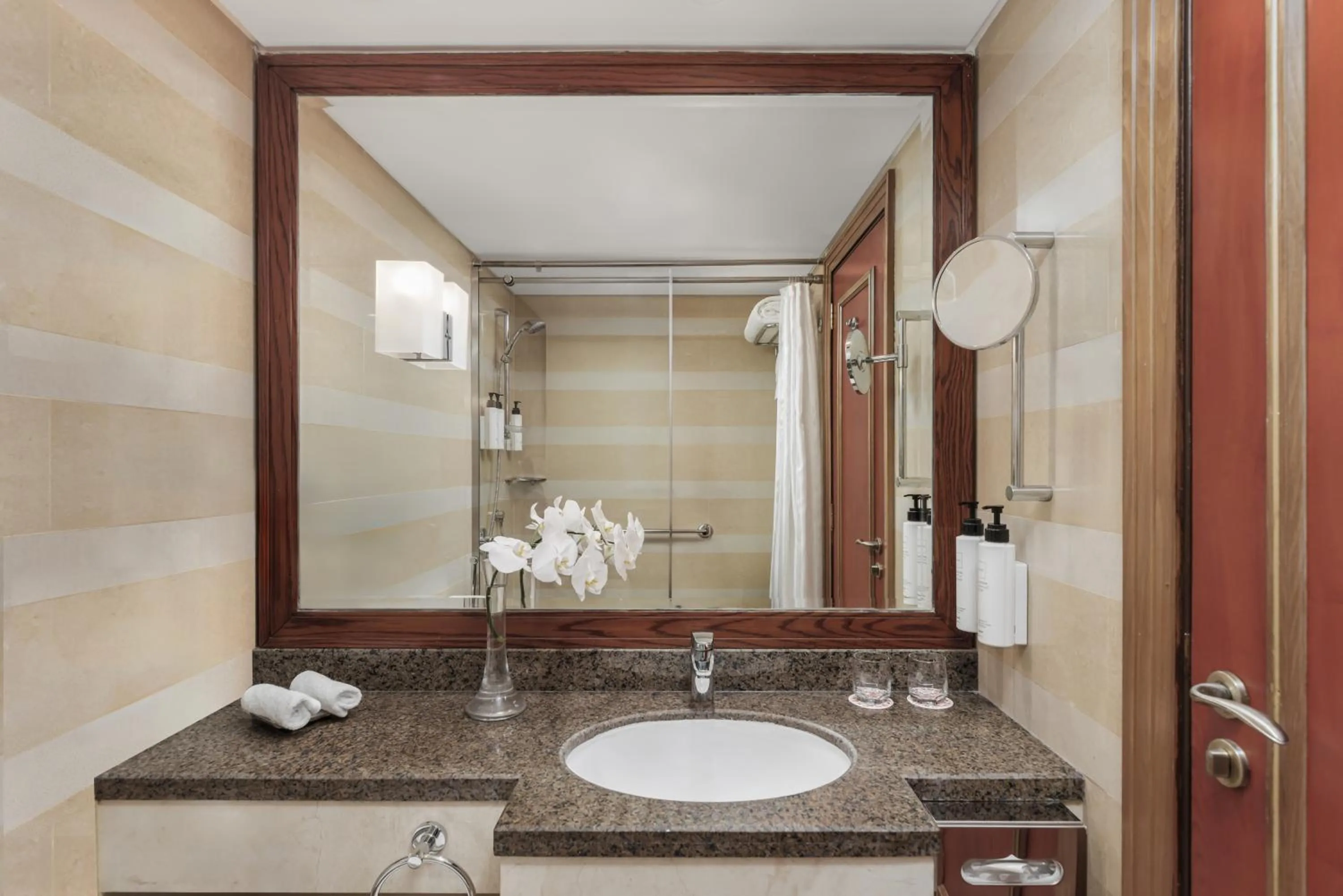 Bathroom in Swissotel Al Maqam Makkah