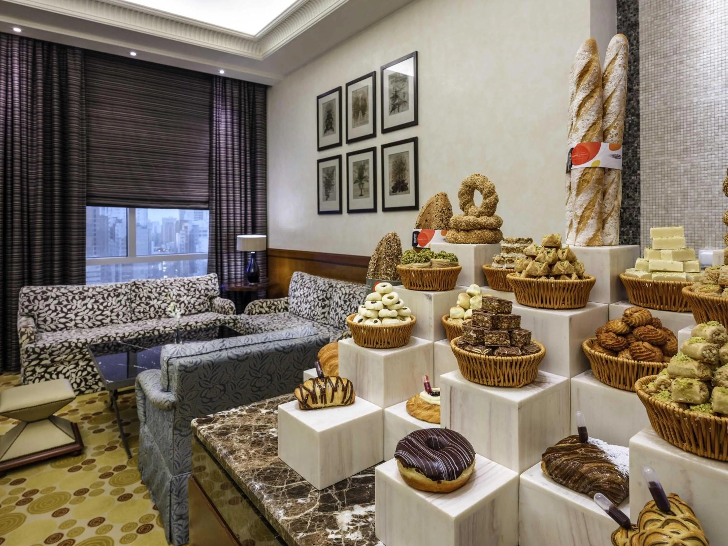 Restaurant/places to eat in Swissotel Al Maqam Makkah