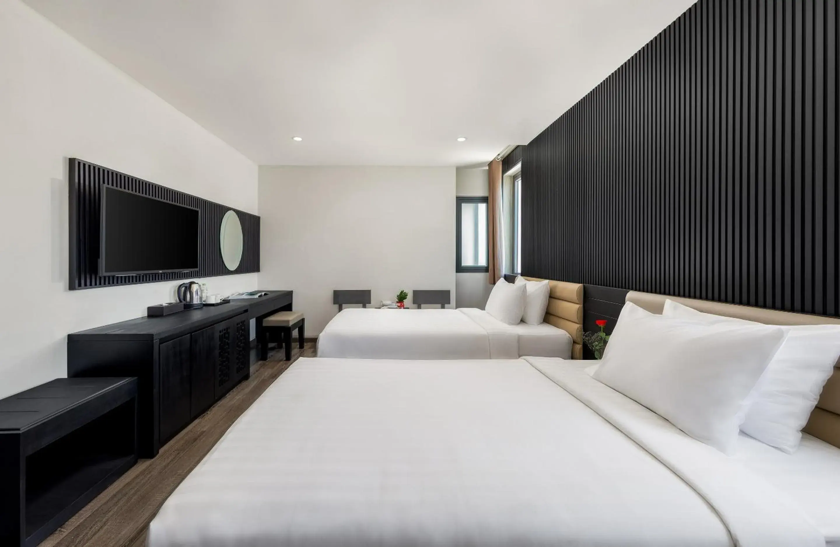 Deluxe Double or Twin Room with City View in Ocean Star Da Nang Bay Hotel Deluxe Double or Twin Room with City View in Ocean Star Da Nang Bay Hotel