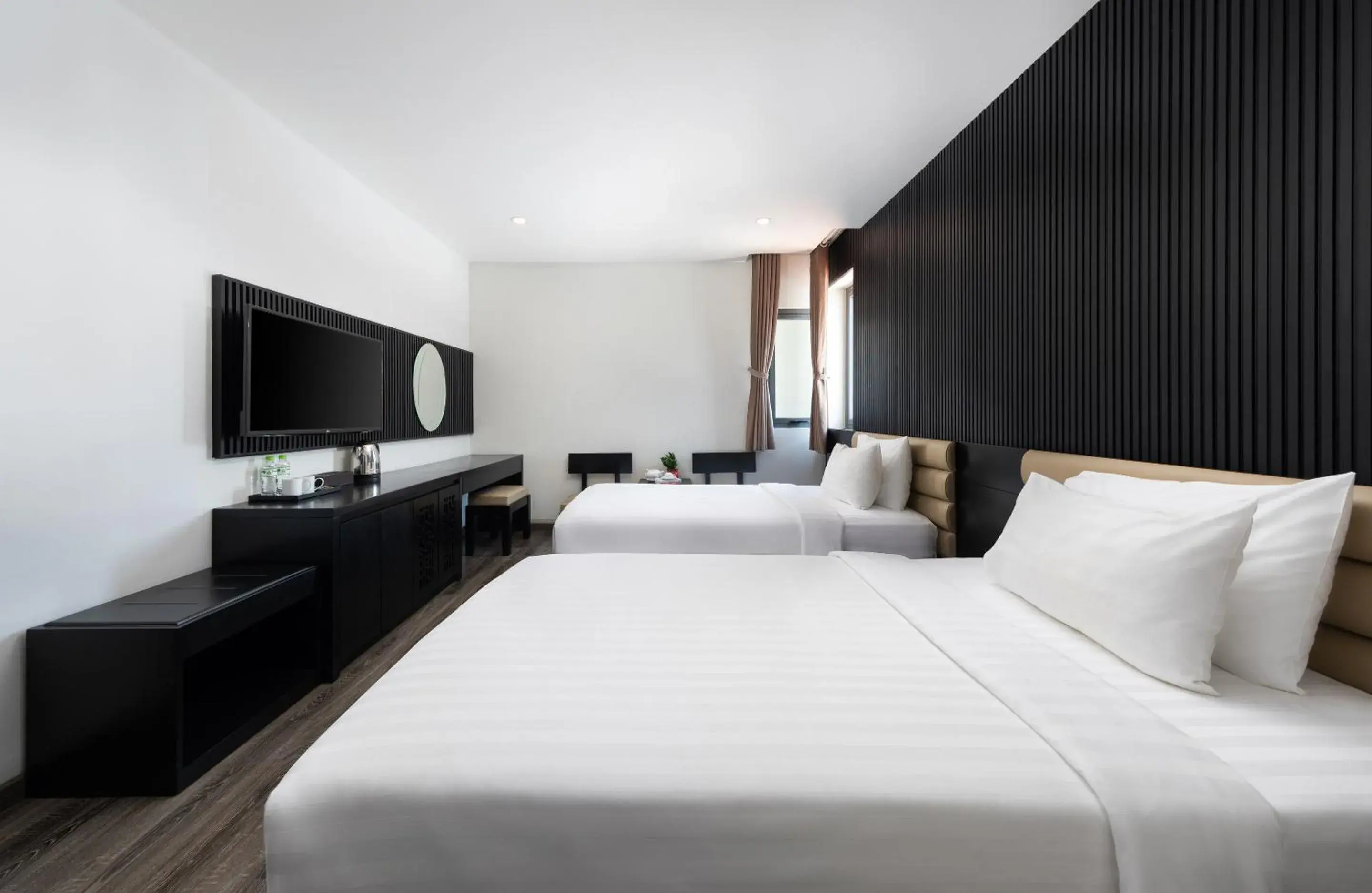 Deluxe Double or Twin Room with City View in Ocean Star Da Nang Bay Hotel Deluxe Double or Twin Room with City View in Ocean Star Da Nang Bay Hotel