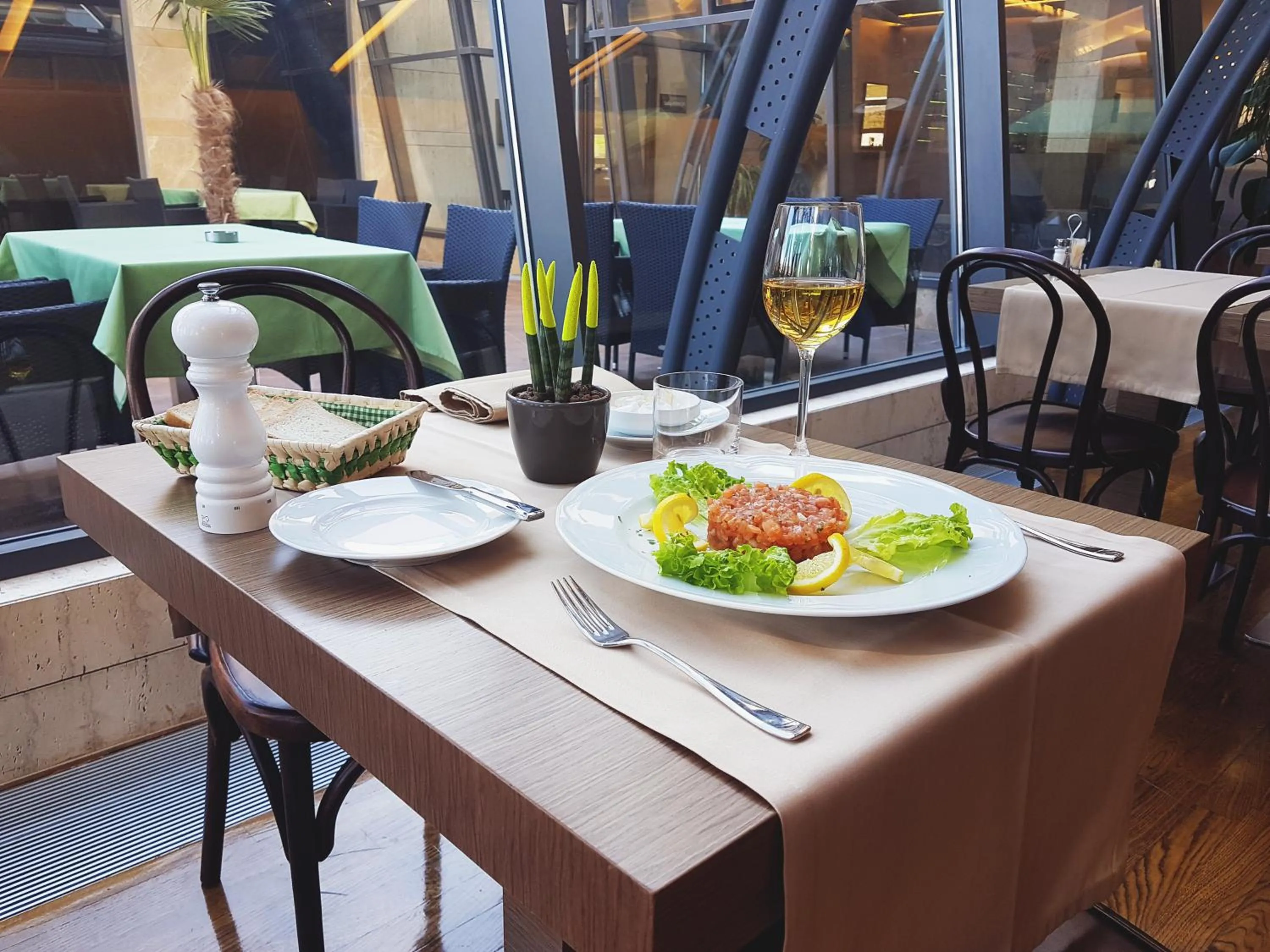 Meals in Hotel International Prishtina & Spa