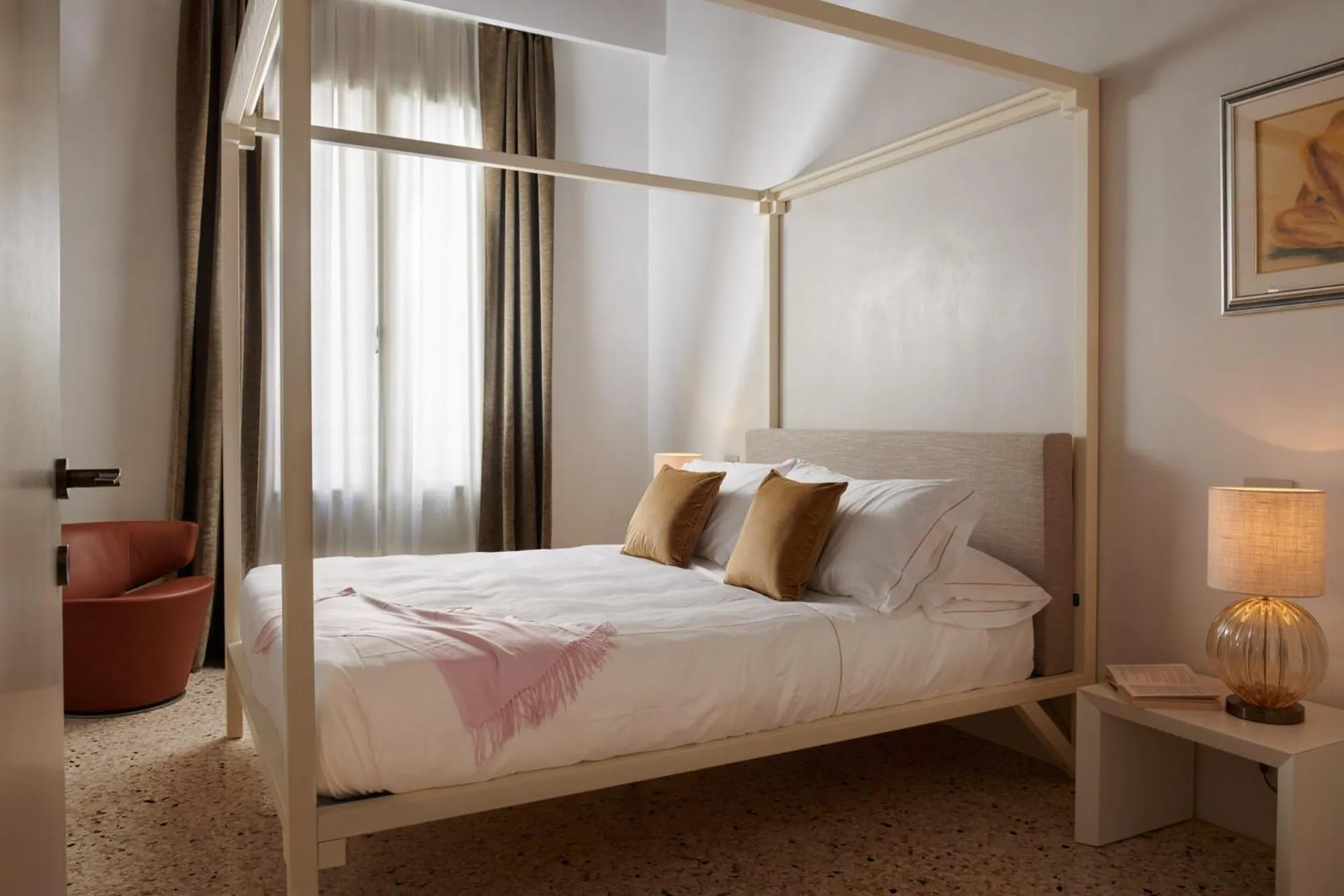 Bed in Palazzo Morosini Degli Spezieri - Lifestyle Apartments
