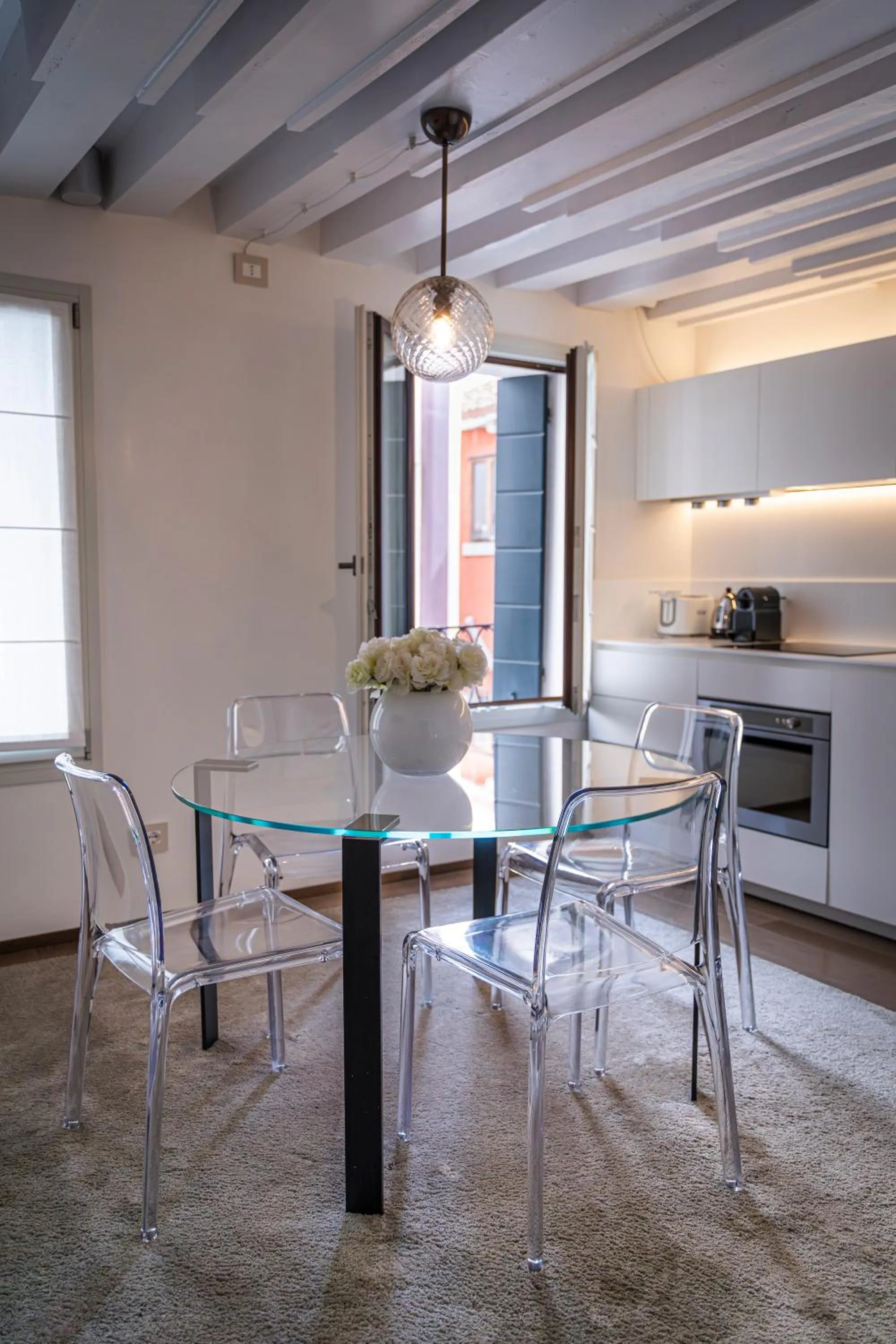 Kitchen or kitchenette in Palazzo Morosini Degli Spezieri - Lifestyle Apartments