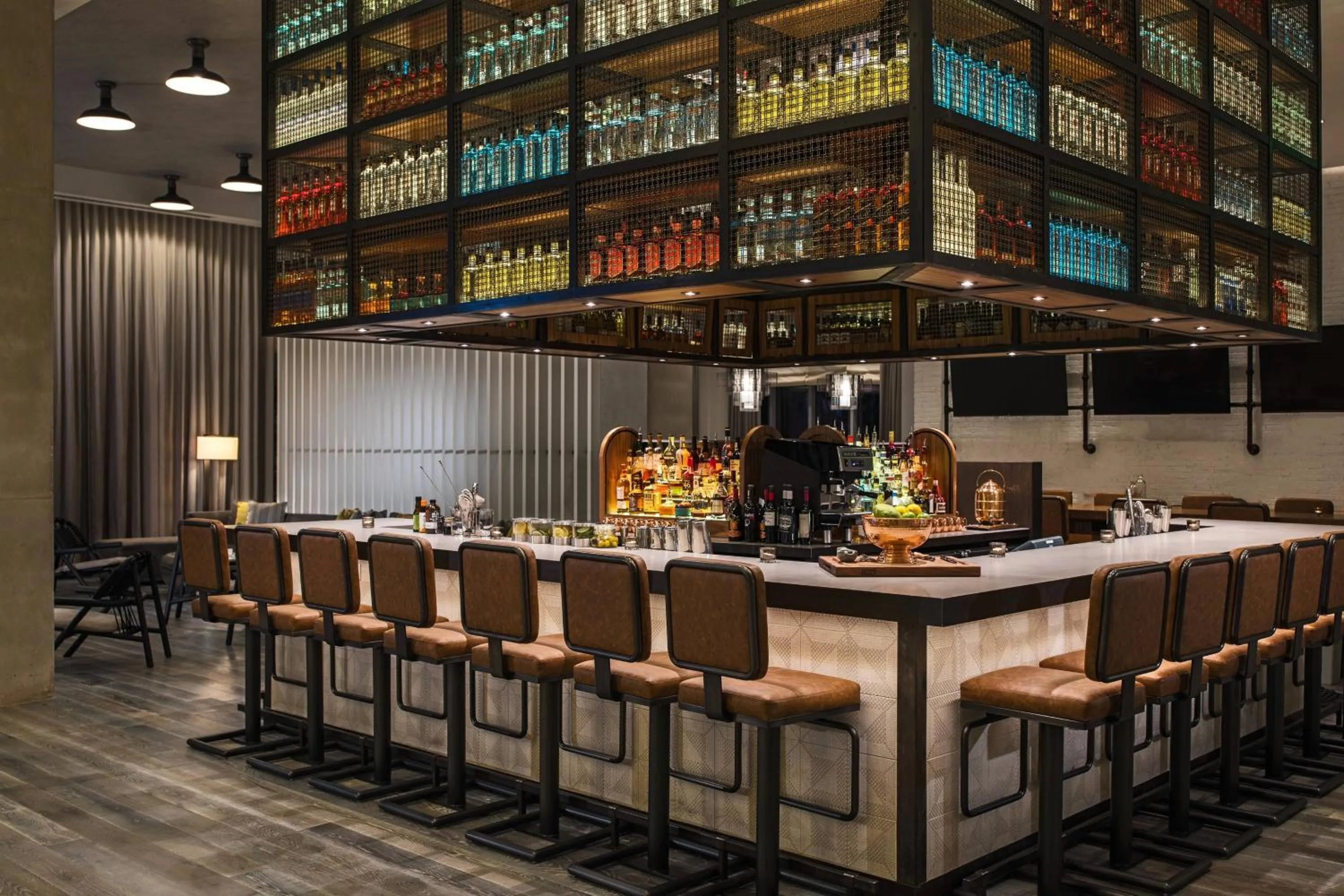 Lounge or bar in Renaissance Atlanta Airport Gateway Hotel