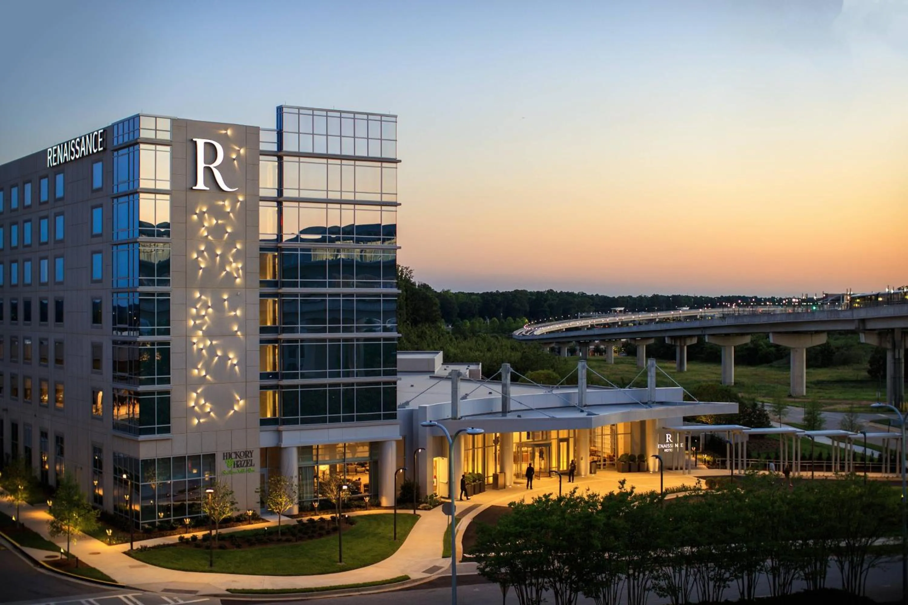 Property building in Renaissance Atlanta Airport Gateway Hotel