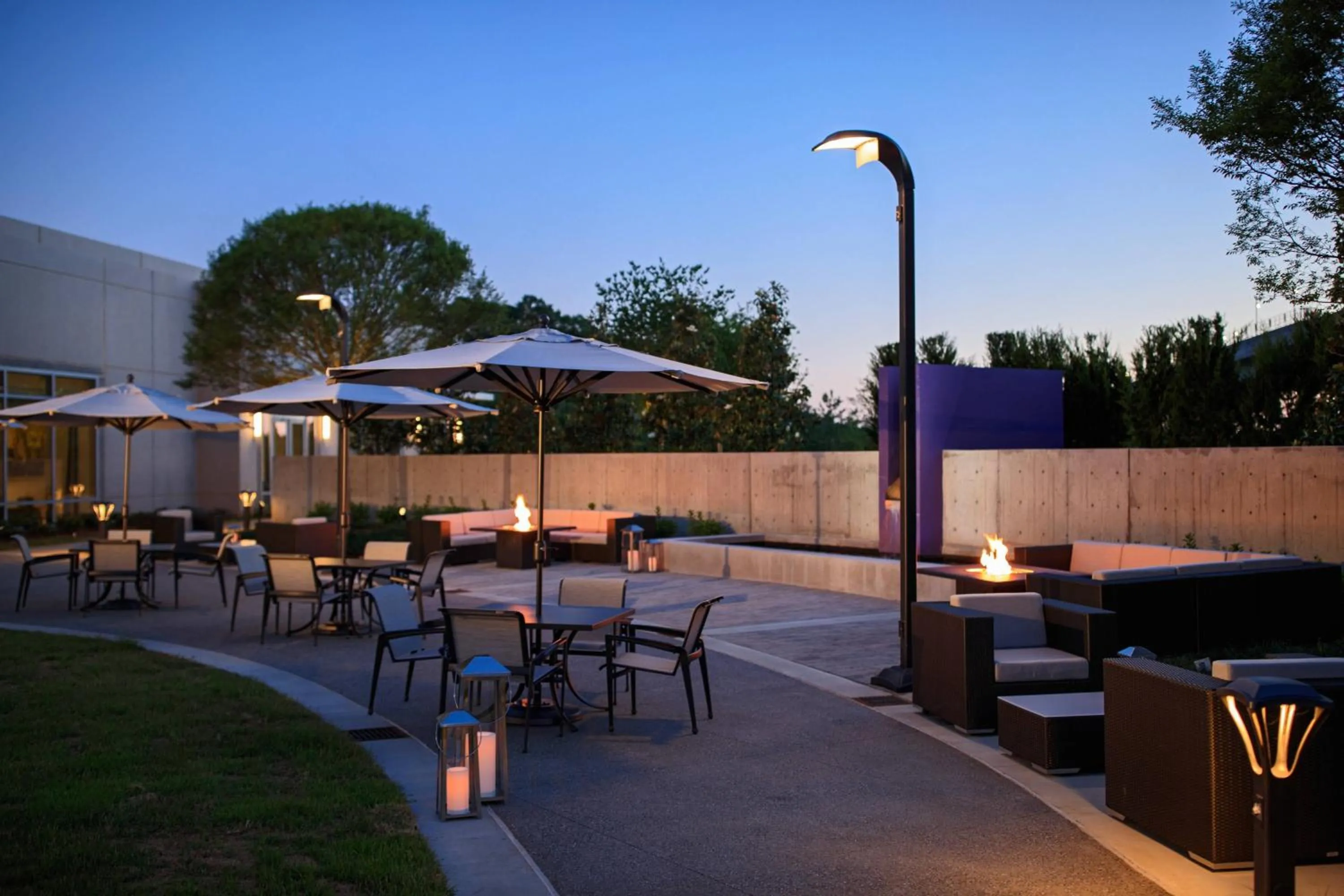 Meeting/conference room in Renaissance Atlanta Airport Gateway Hotel