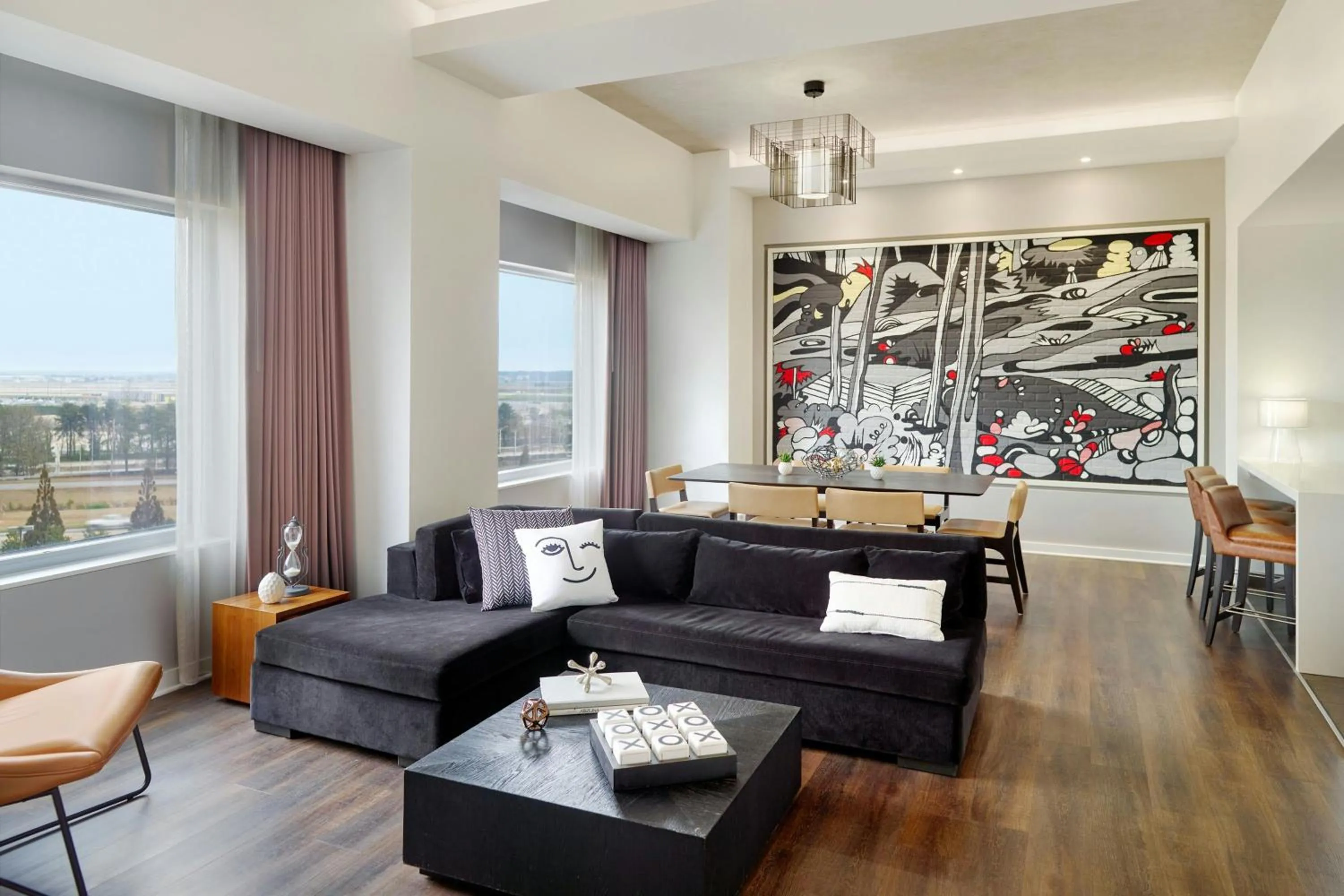 Living room in Renaissance Atlanta Airport Gateway Hotel