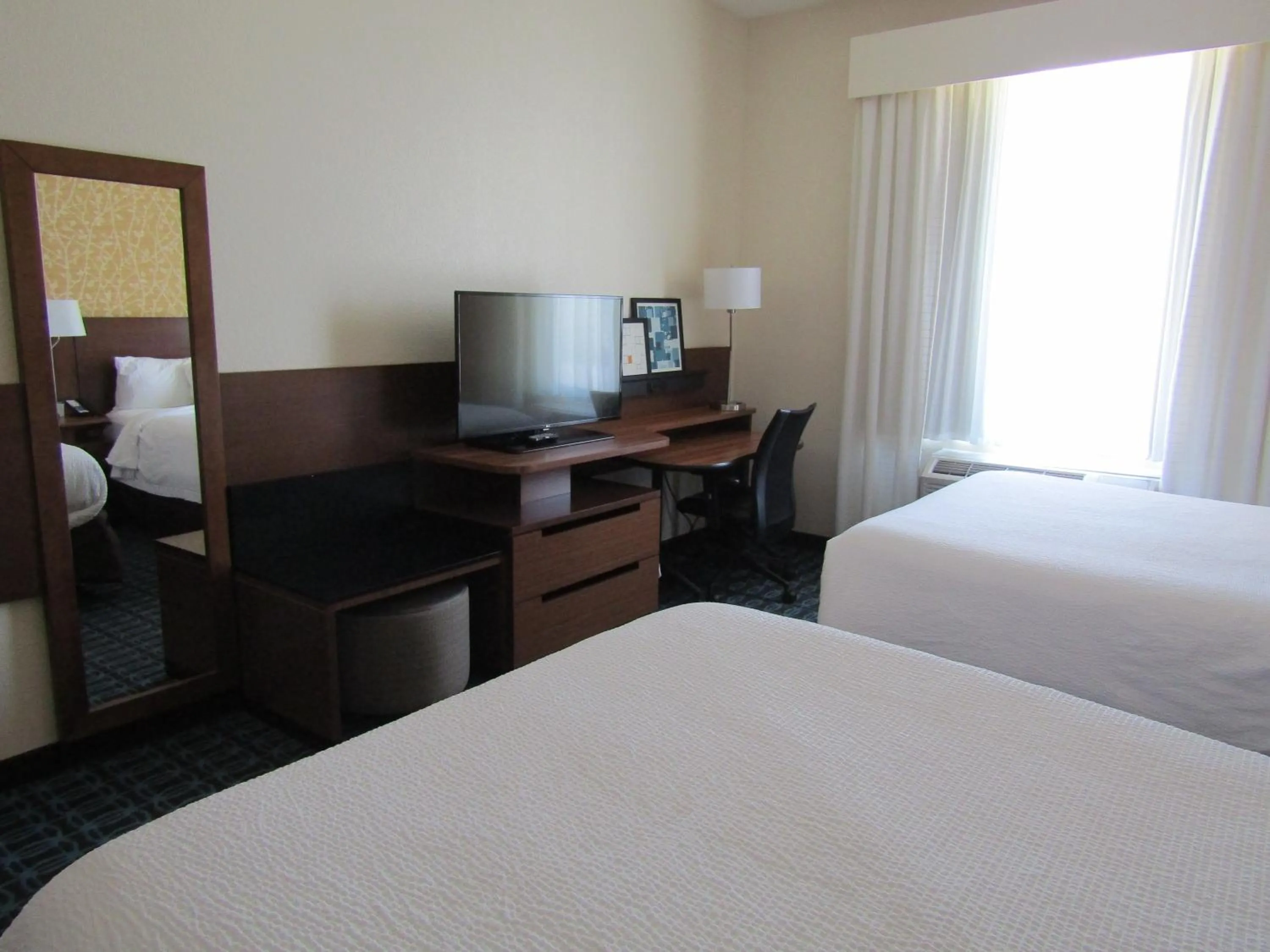 Bedroom, Bed in Fairfield Inn & Suites by Marriott Sidney