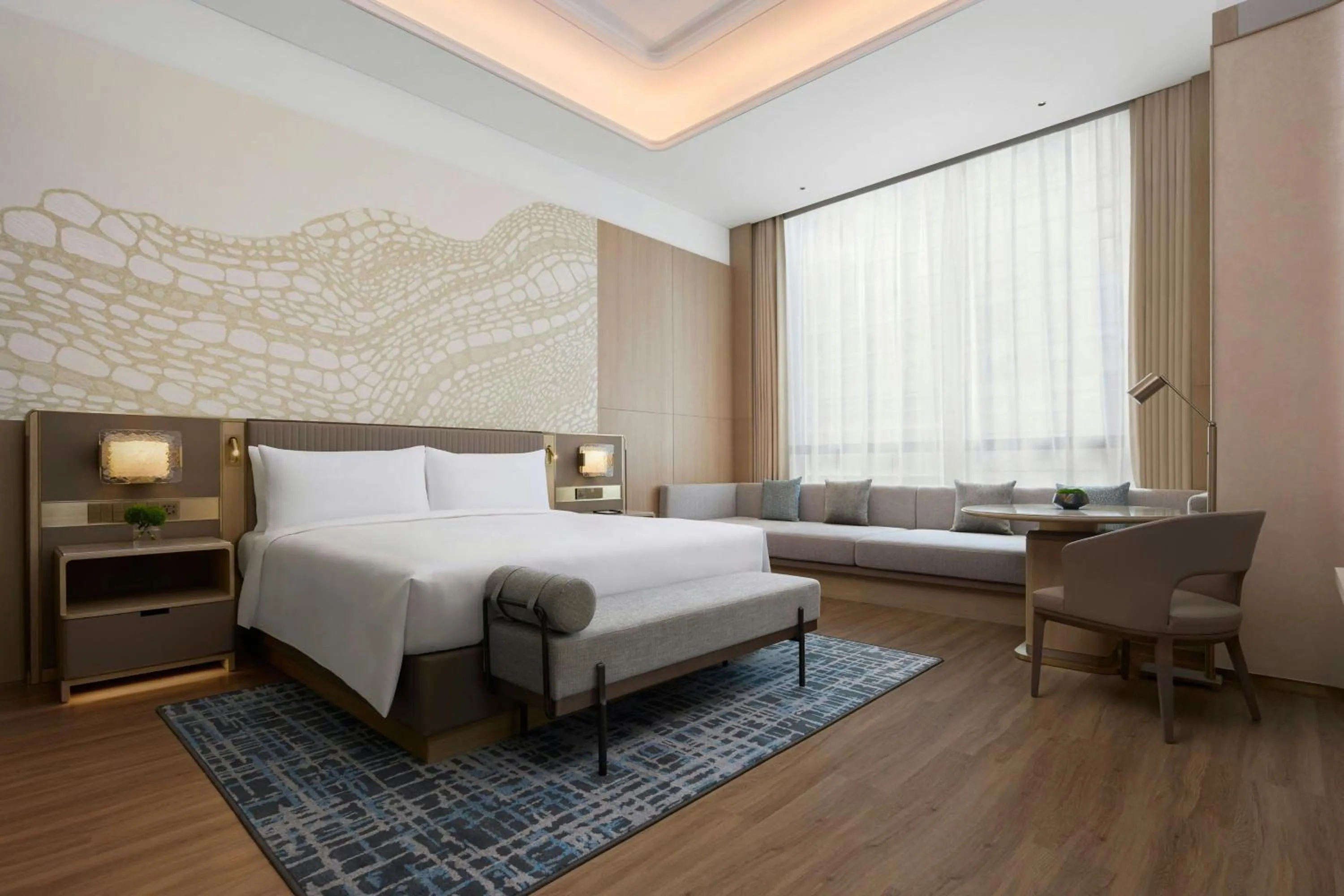 Photo of the whole room, Bed in JW Marriott Hotel Chengdu