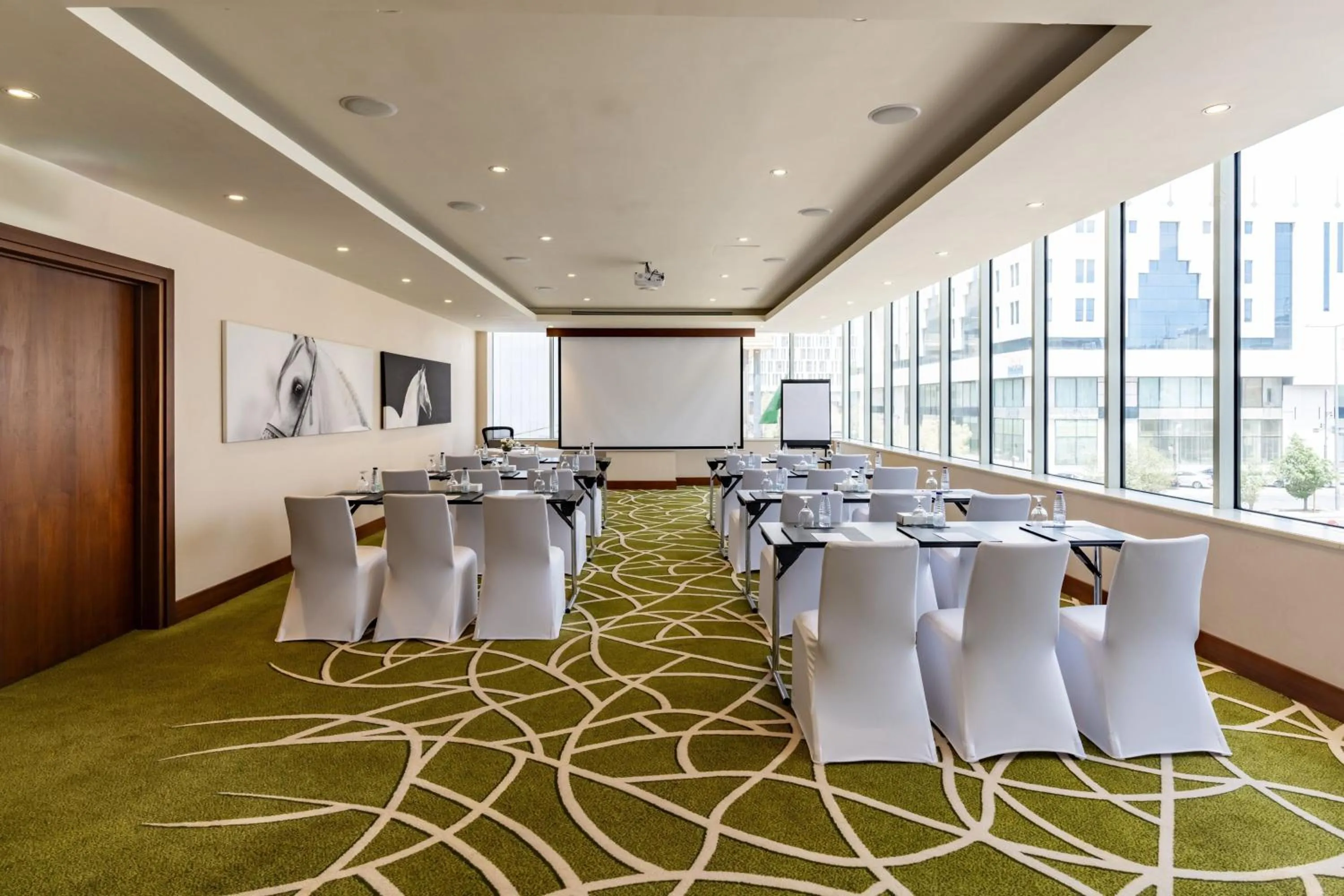 Meeting/conference room in Courtyard by Marriott Riyadh Olaya