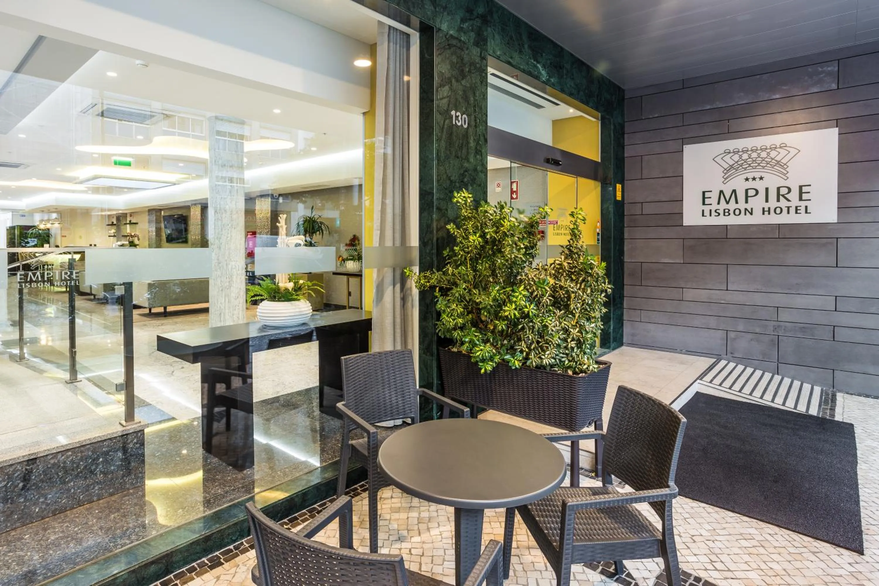 Patio in Empire Lisbon Hotel