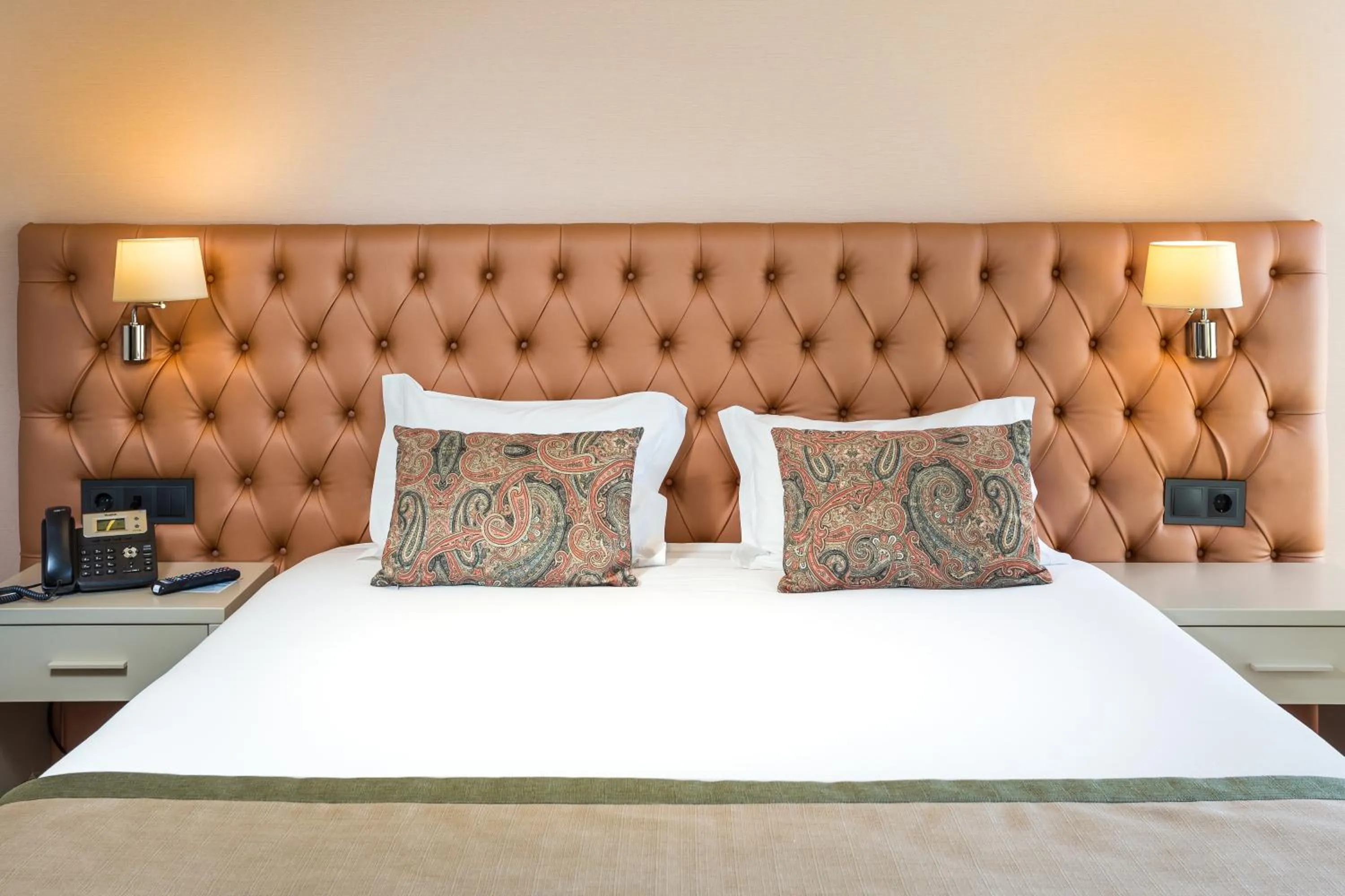 Bedroom, Bed in Empire Lisbon Hotel