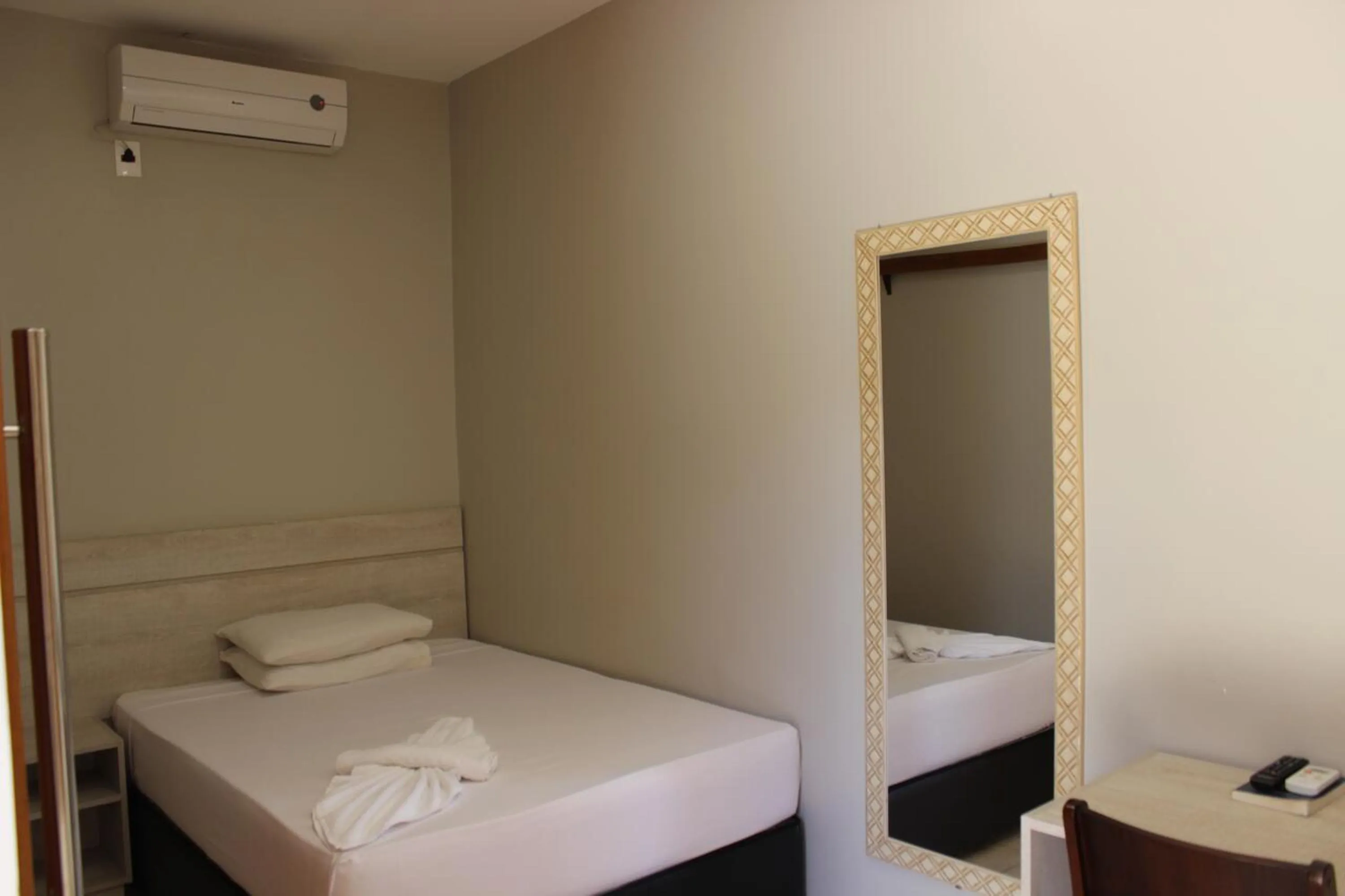 Bed in Sleep Hotel