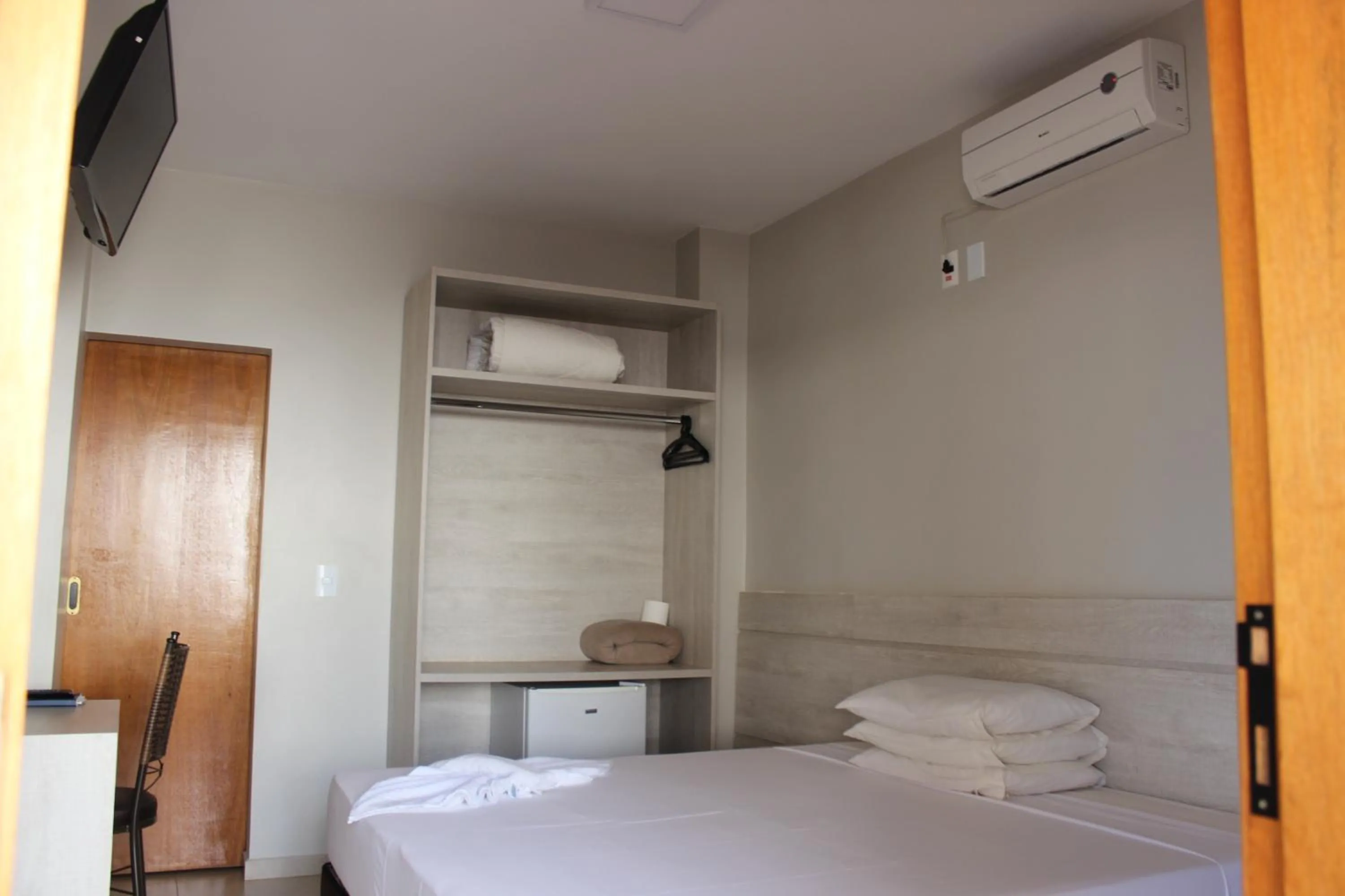 Bed in Sleep Hotel