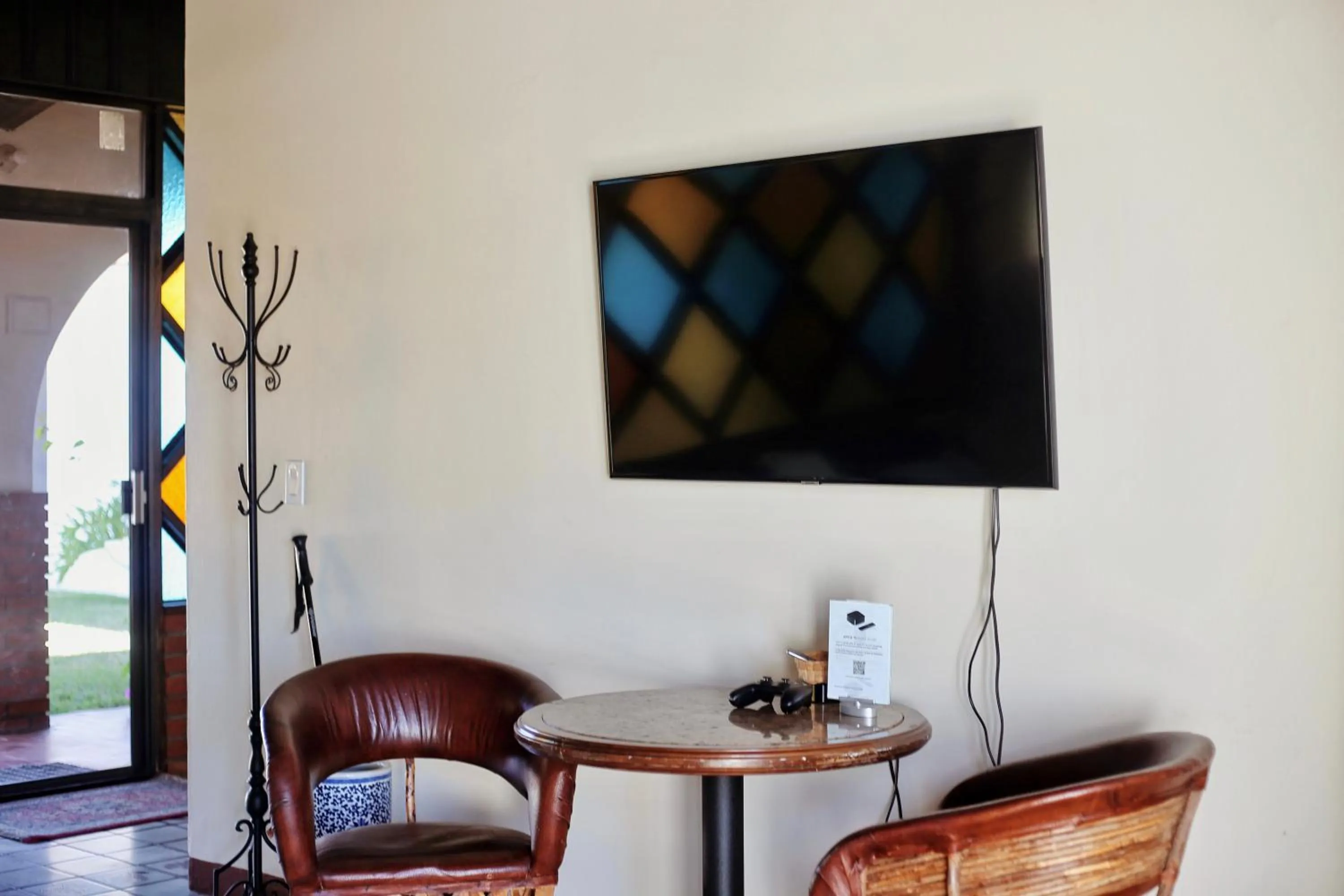 Communal lounge/ TV room in Rancho el Parral