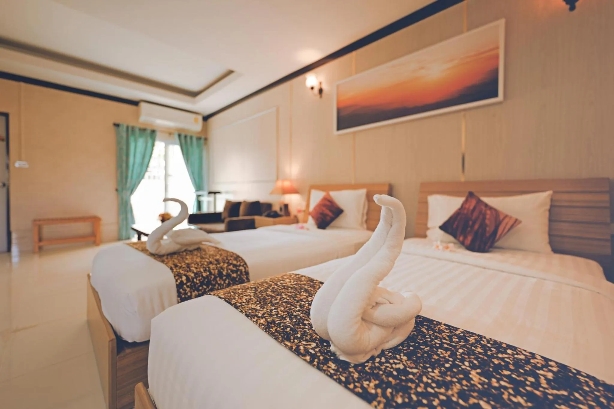 Bed in AU Place Hotel