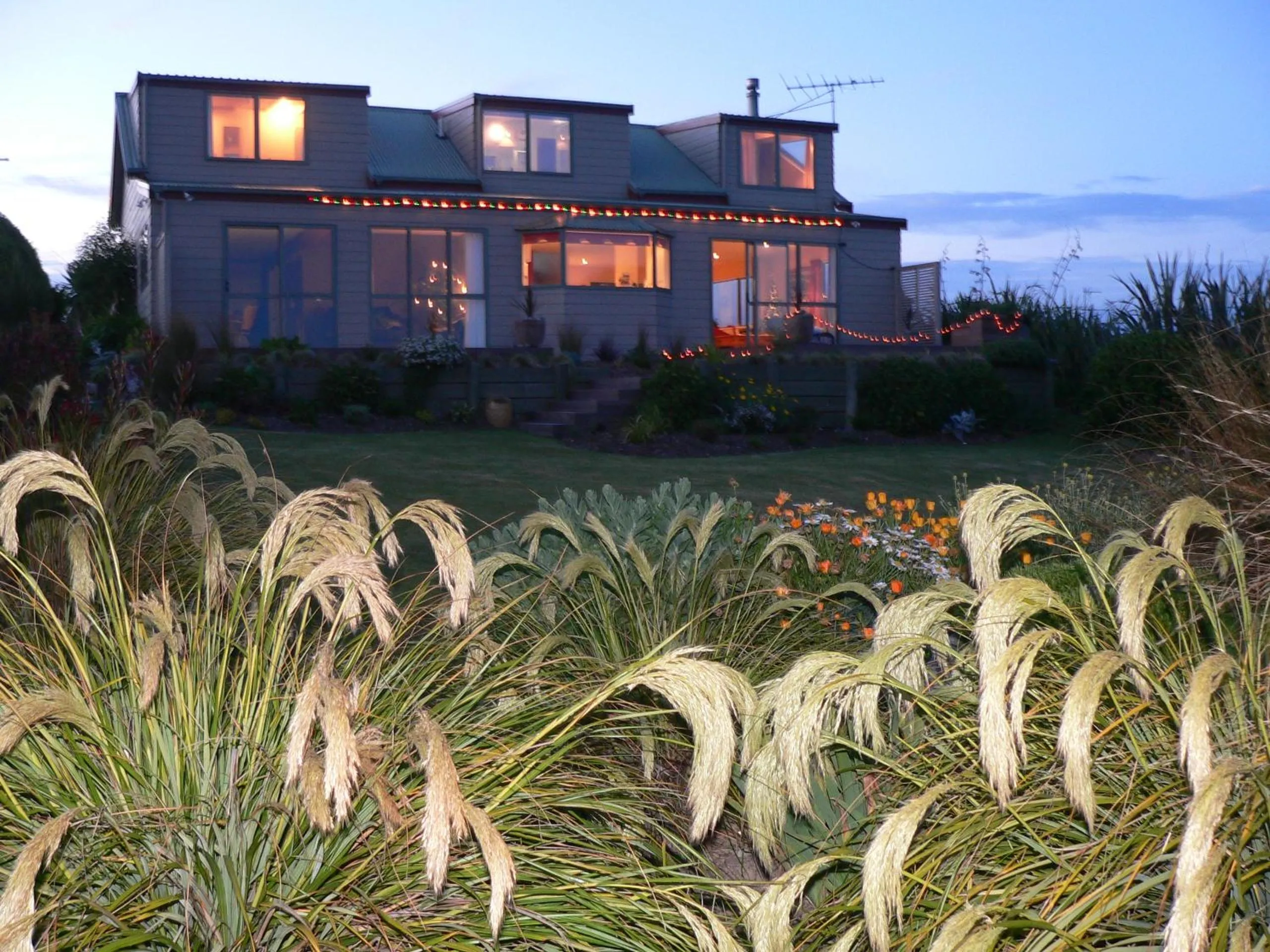 Facade/entrance in Molyneux House
