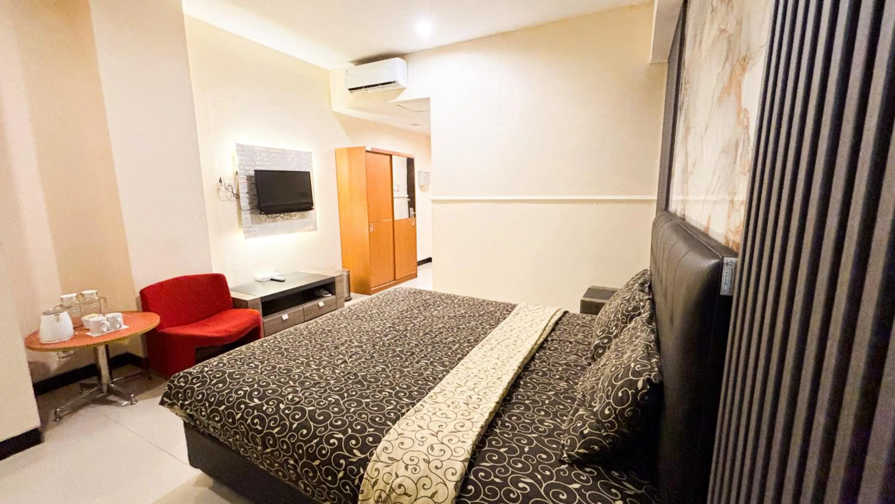 Bed in UTC Hotel Semarang