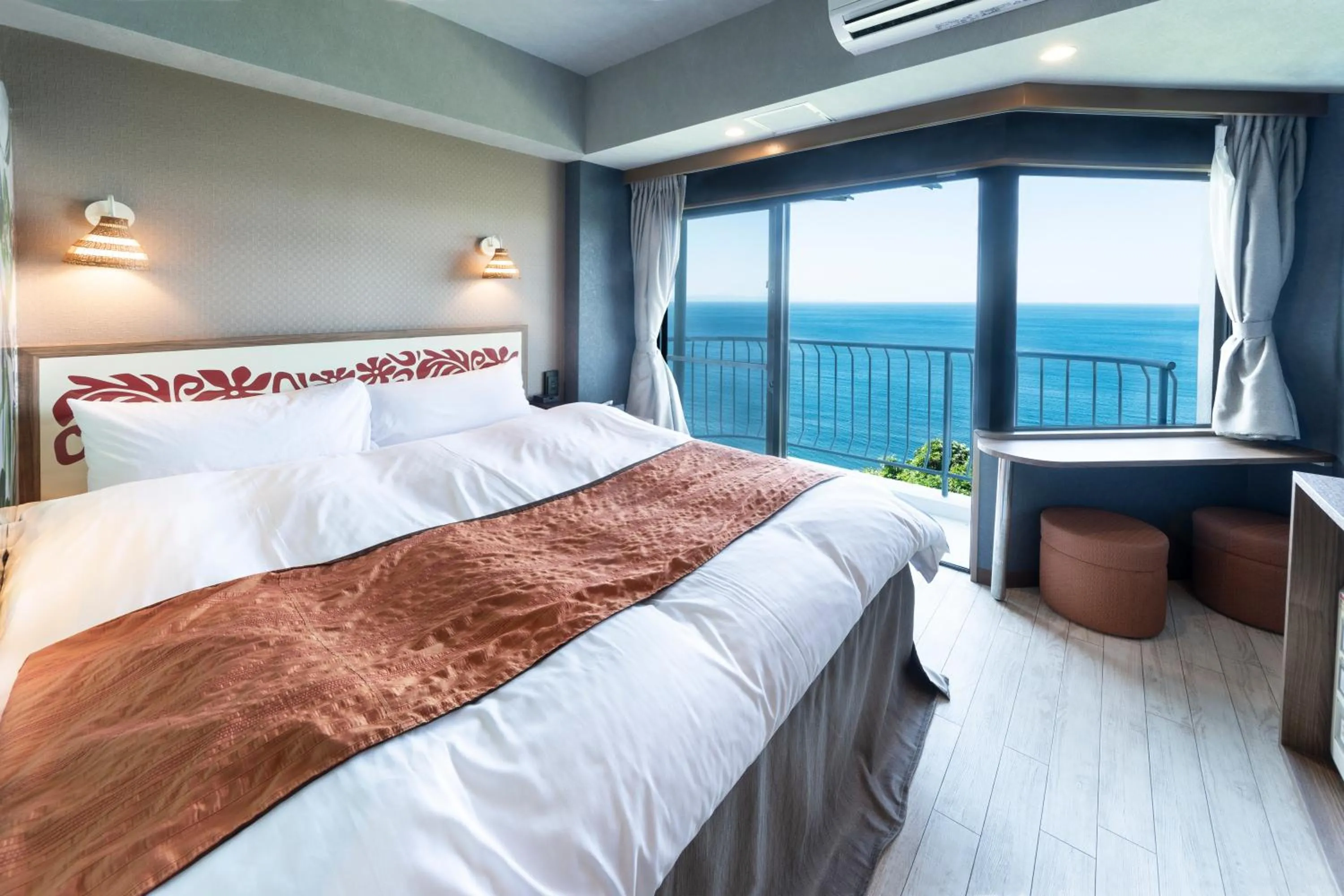 Photo of the whole room, Bed in Nagasaki Chapel Coconuts Hotel ＆Resort
