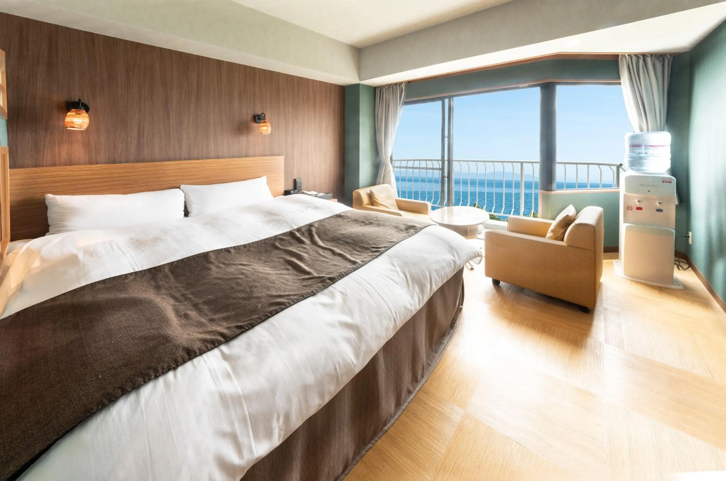Photo of the whole room, Bed in Nagasaki Chapel Coconuts Hotel ＆Resort
