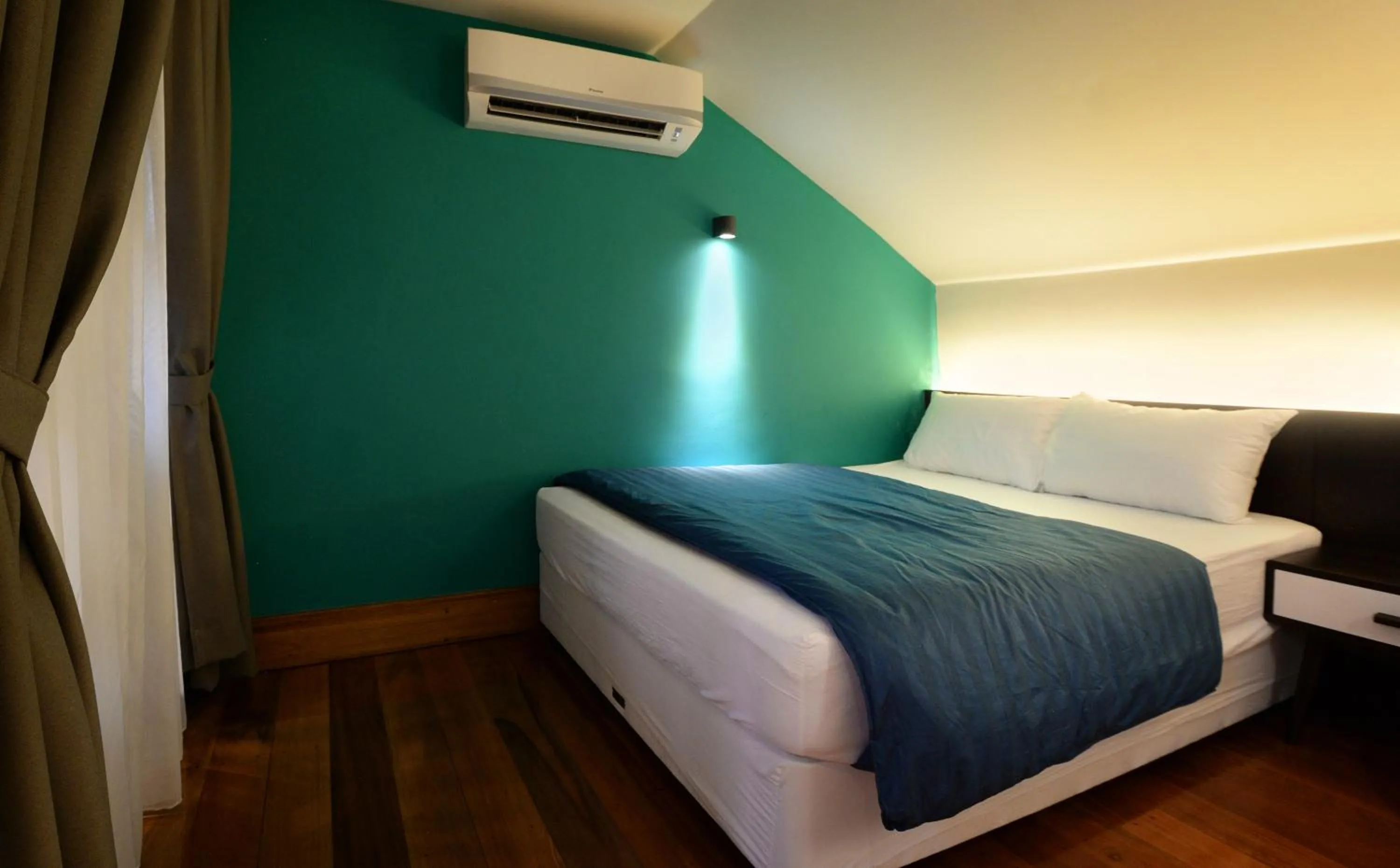 Bed in Backyard Rio Melaka