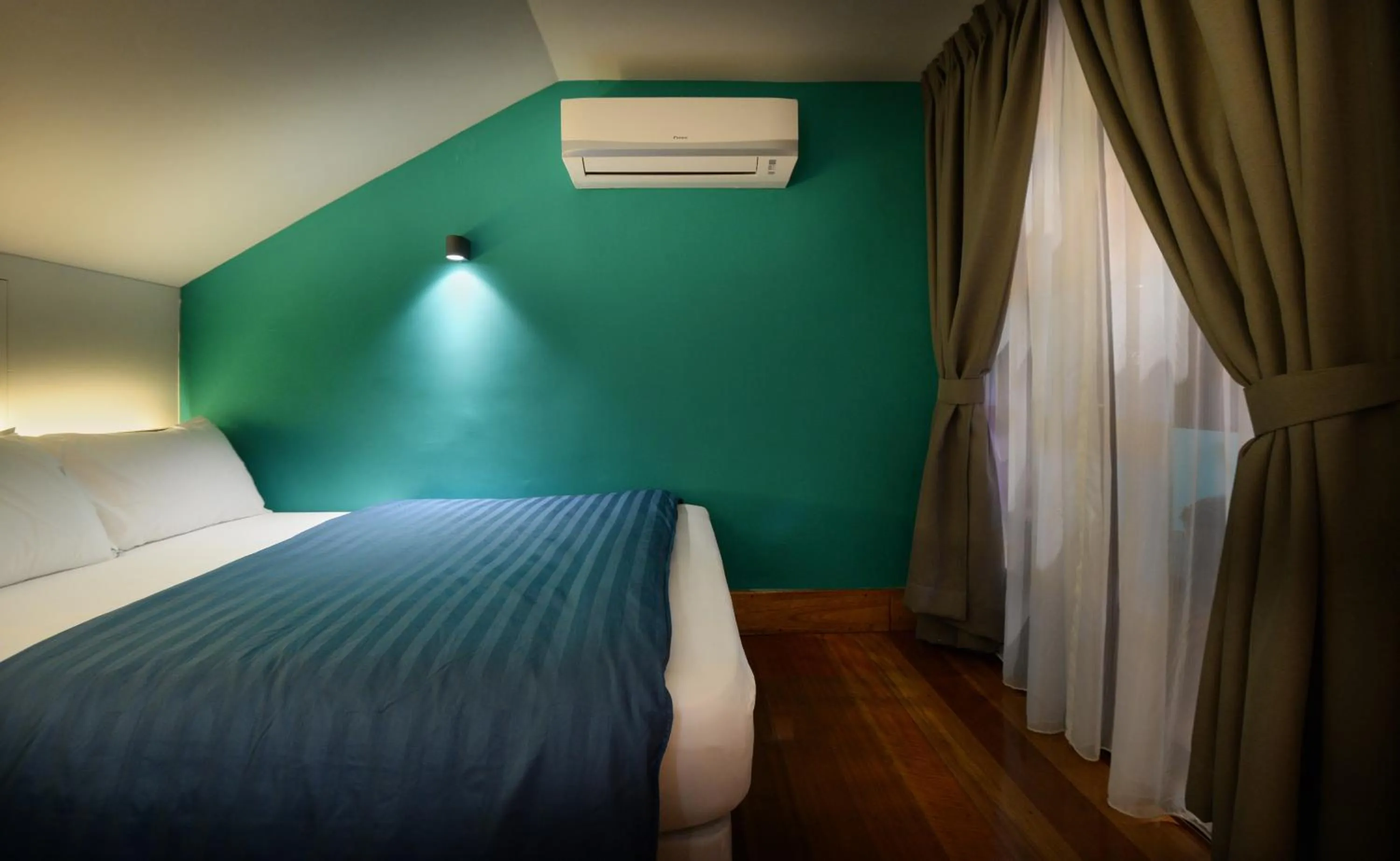 Bed in Backyard Rio Melaka