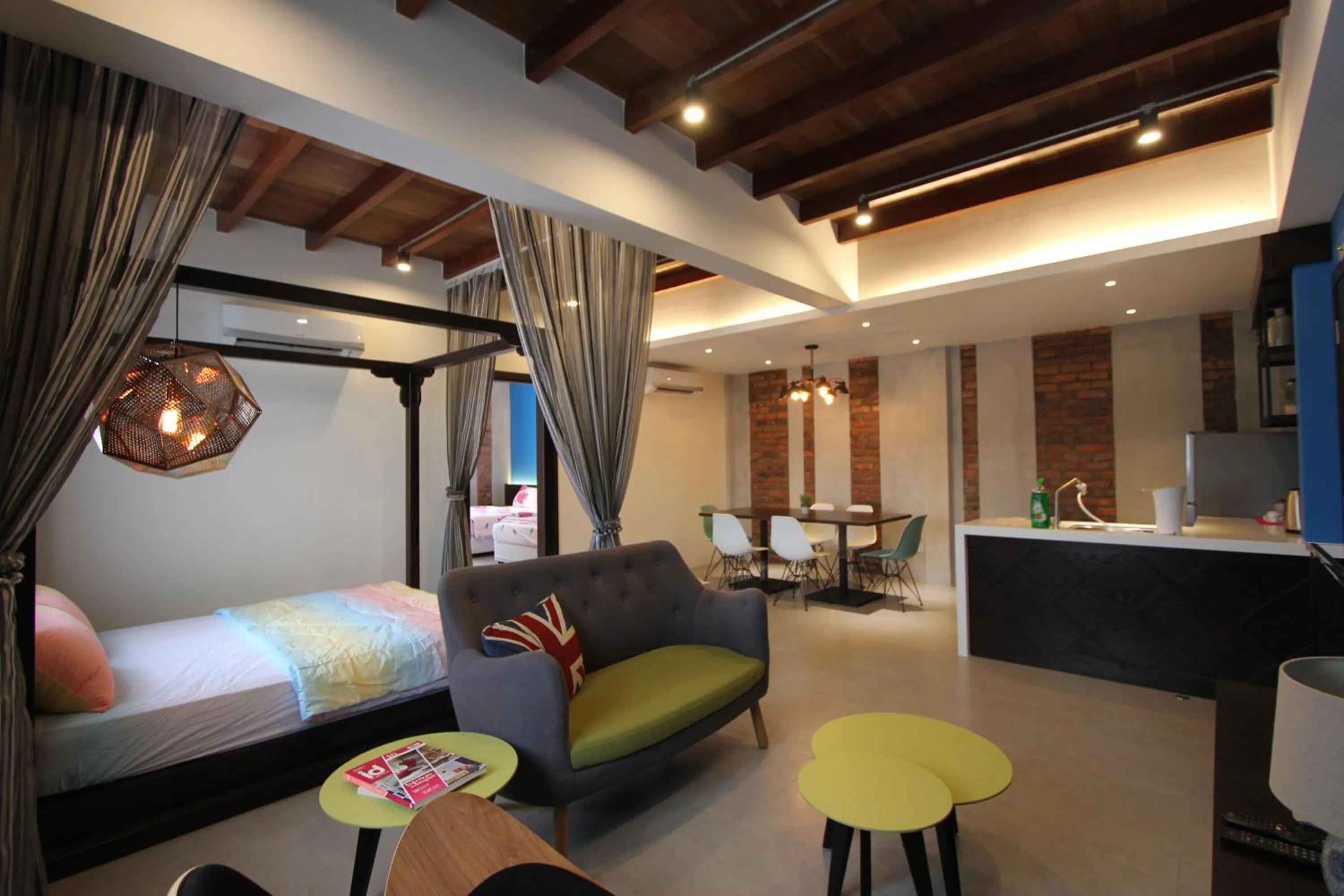 Communal lounge/ TV room, Bed in Backyard Rio Melaka