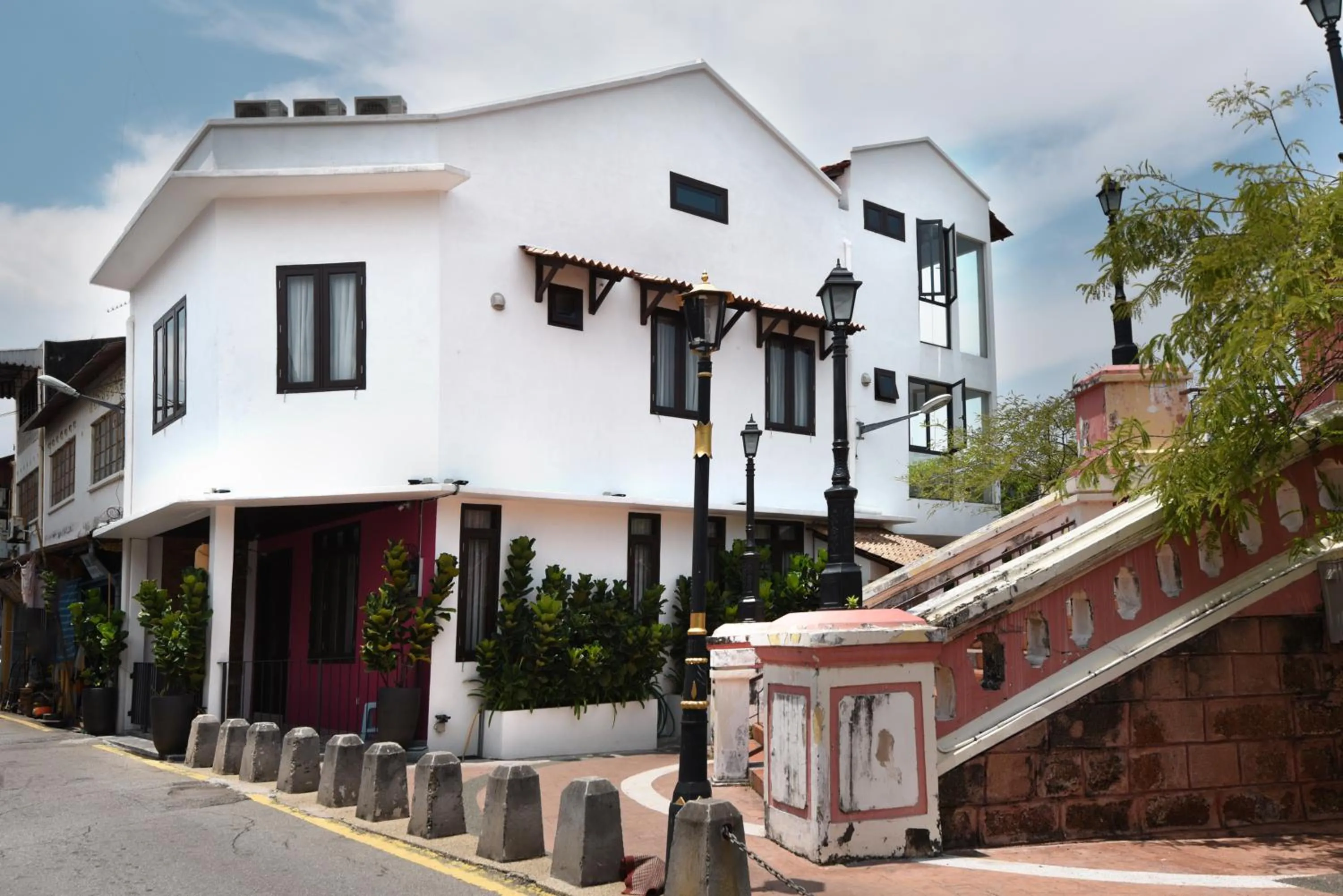Property building in Backyard Rio Melaka