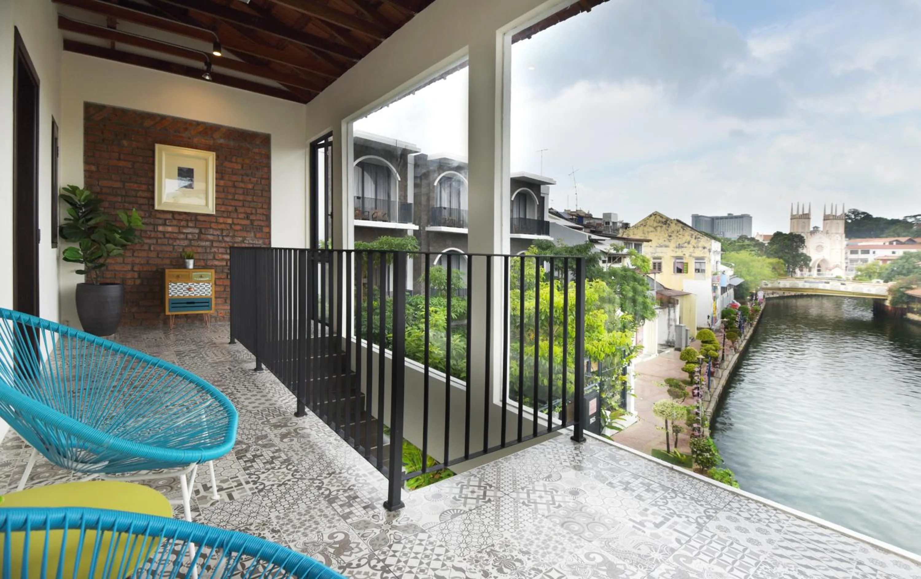 Property building in Backyard Rio Melaka
