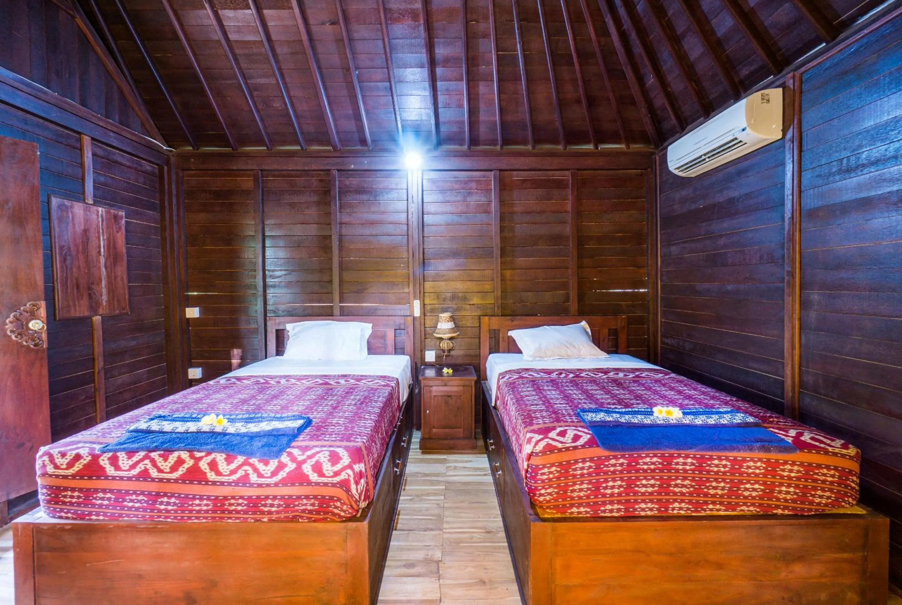 Bed in Lembongan Bagus Villa
