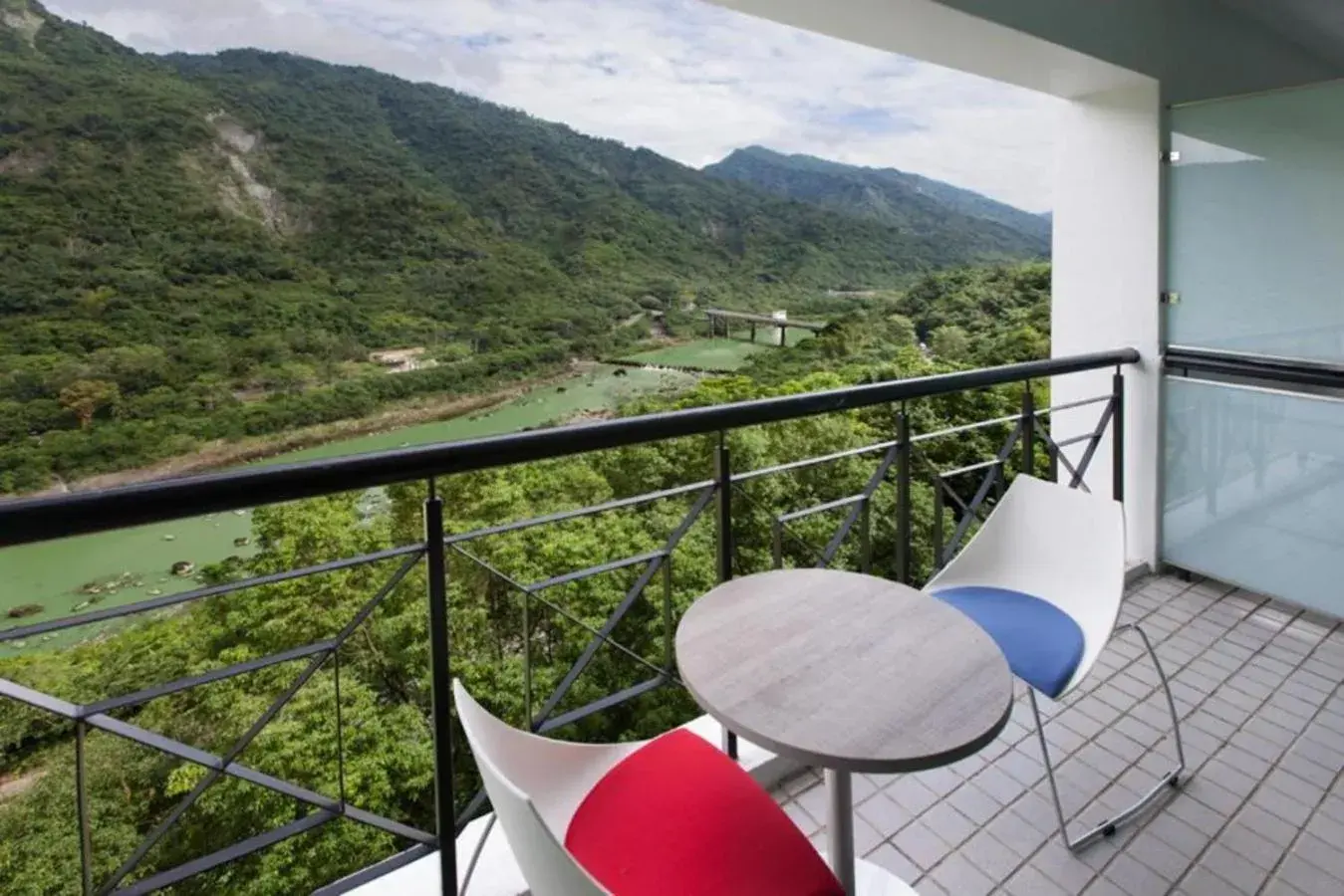 Mountain view, Balcony/Terrace in HOTEL CHAM CHAM