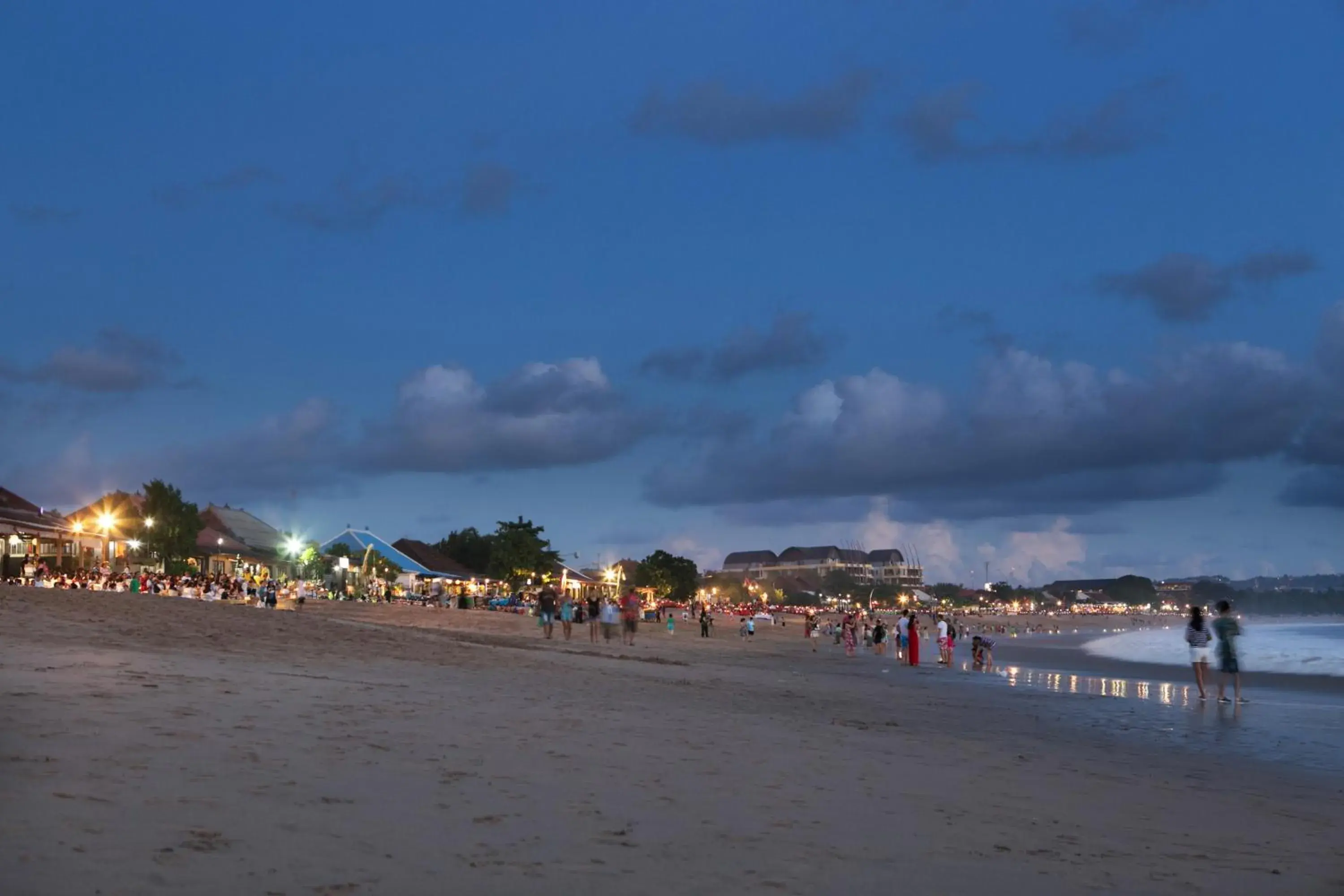 Restaurant/places to eat in Kedonganan Beach Villa Restaurant/places to eat in Kedonganan Beach Villa