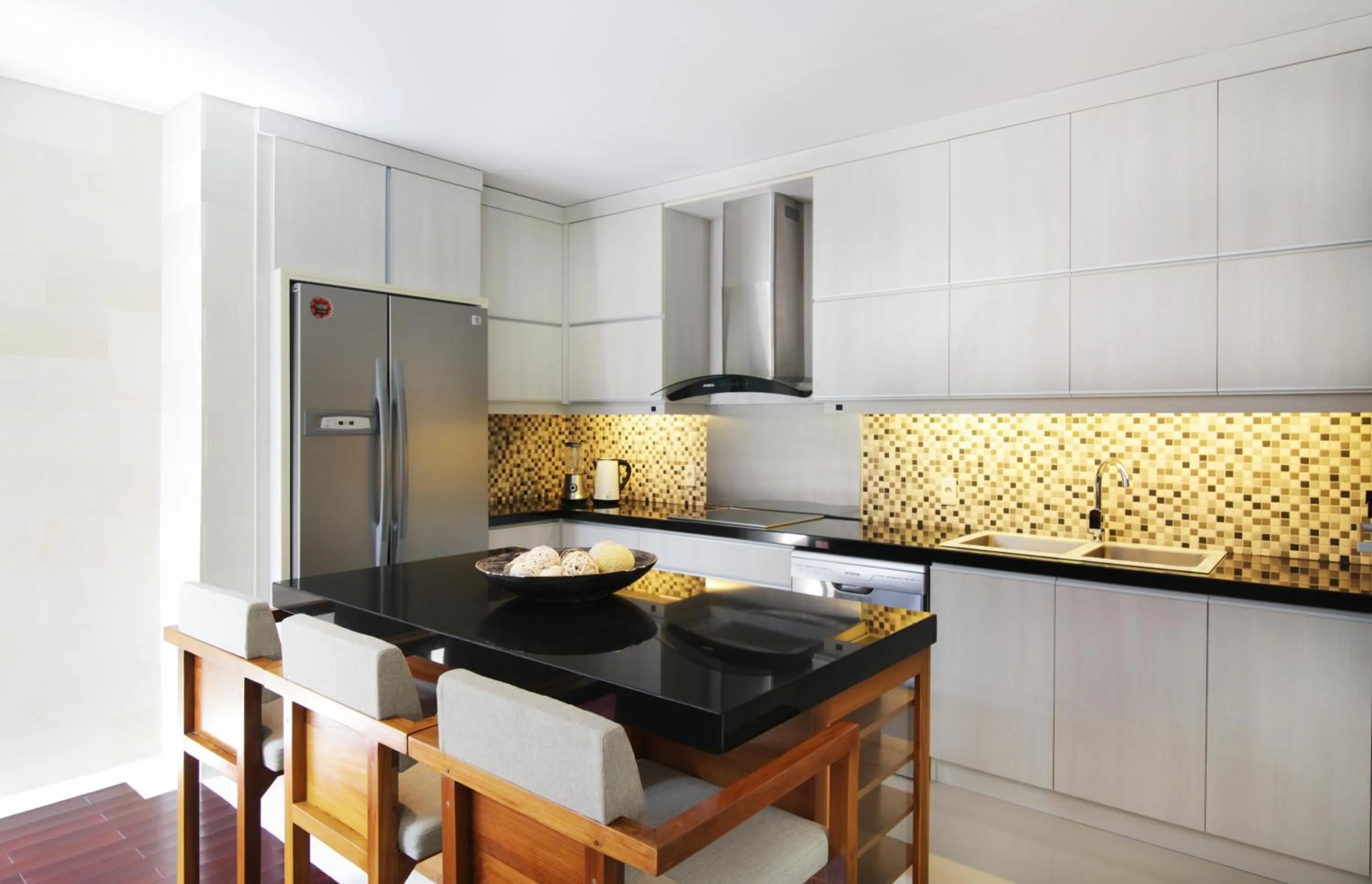 Kitchen or kitchenette in Kedonganan Beach Villa