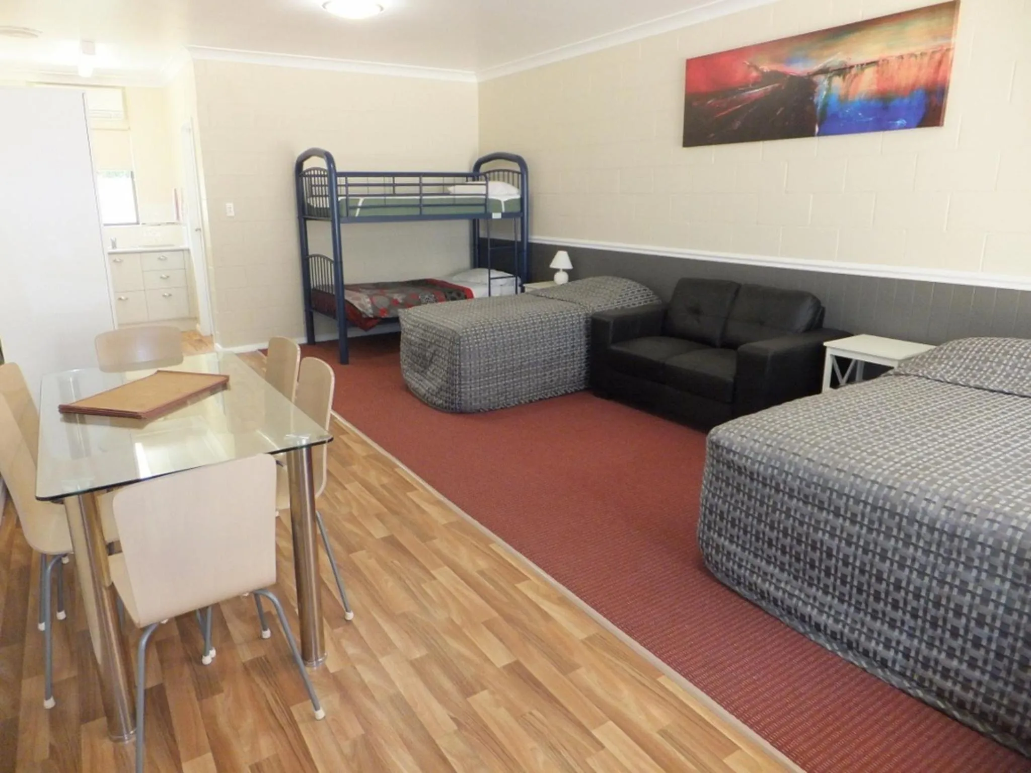 Photo of the whole room, Bed in Nagambie Caravan Park & Motel