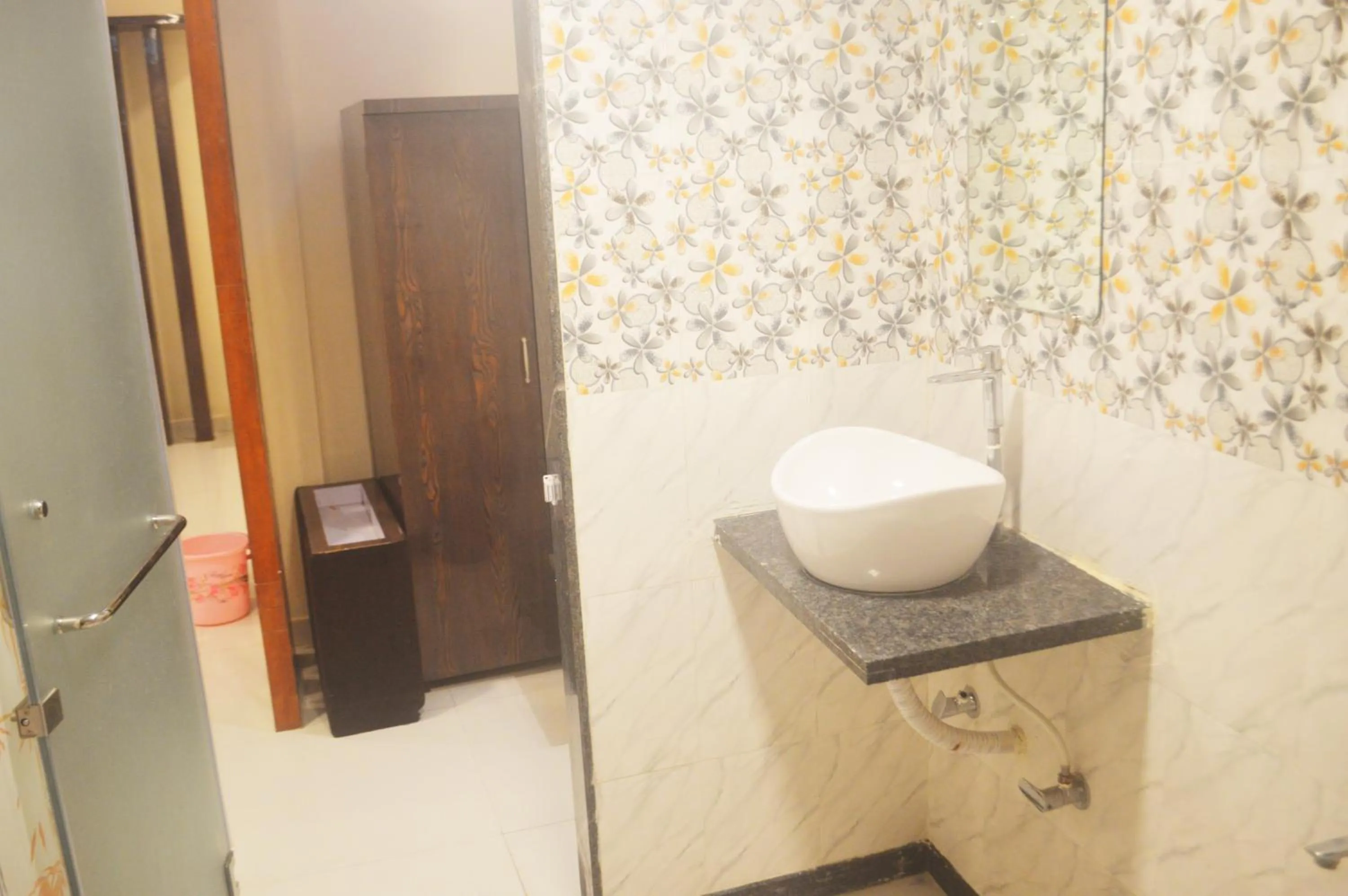 Bathroom in Hotel Sunrise N Resorts