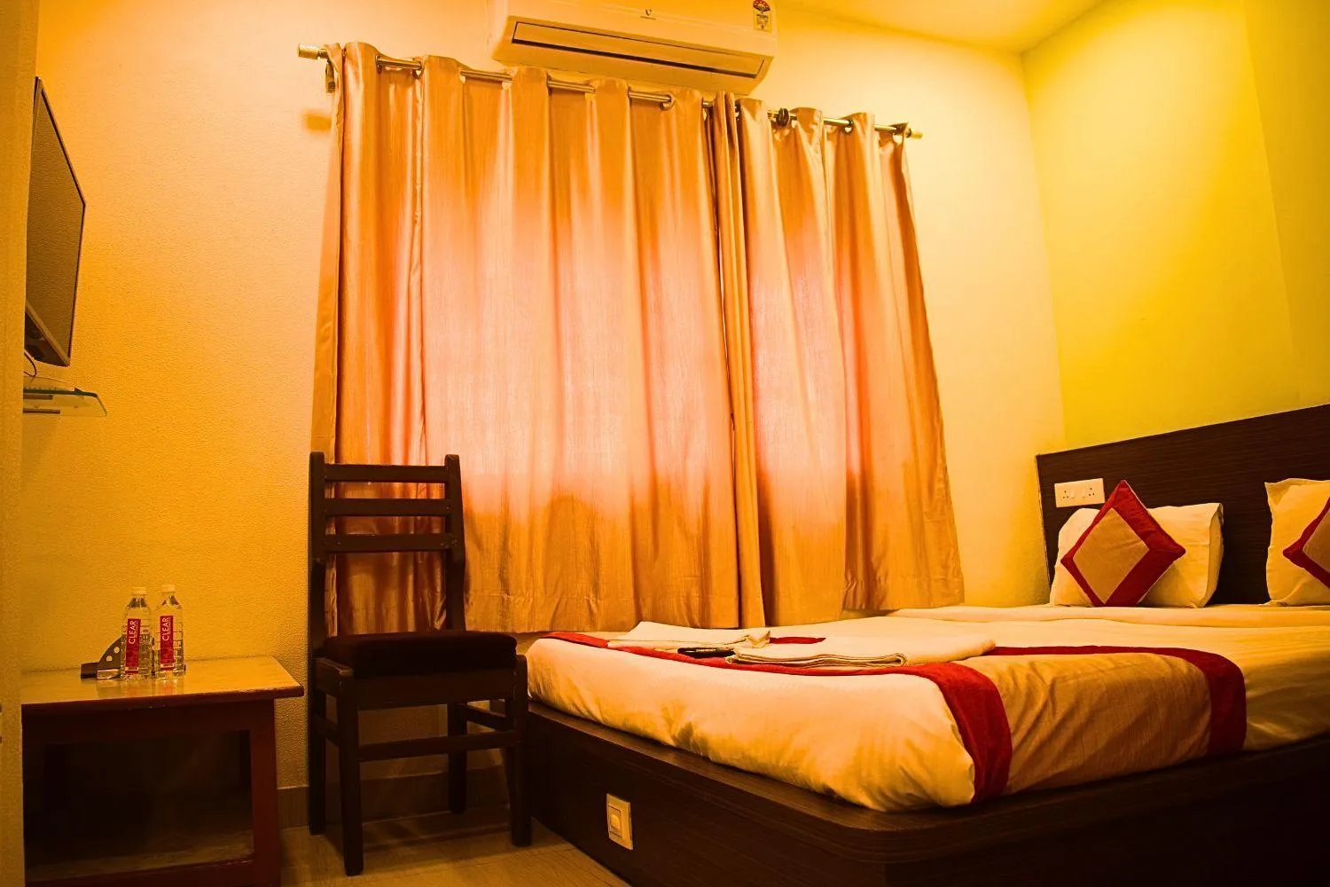 Bed in Hotel Sunrise N Resorts