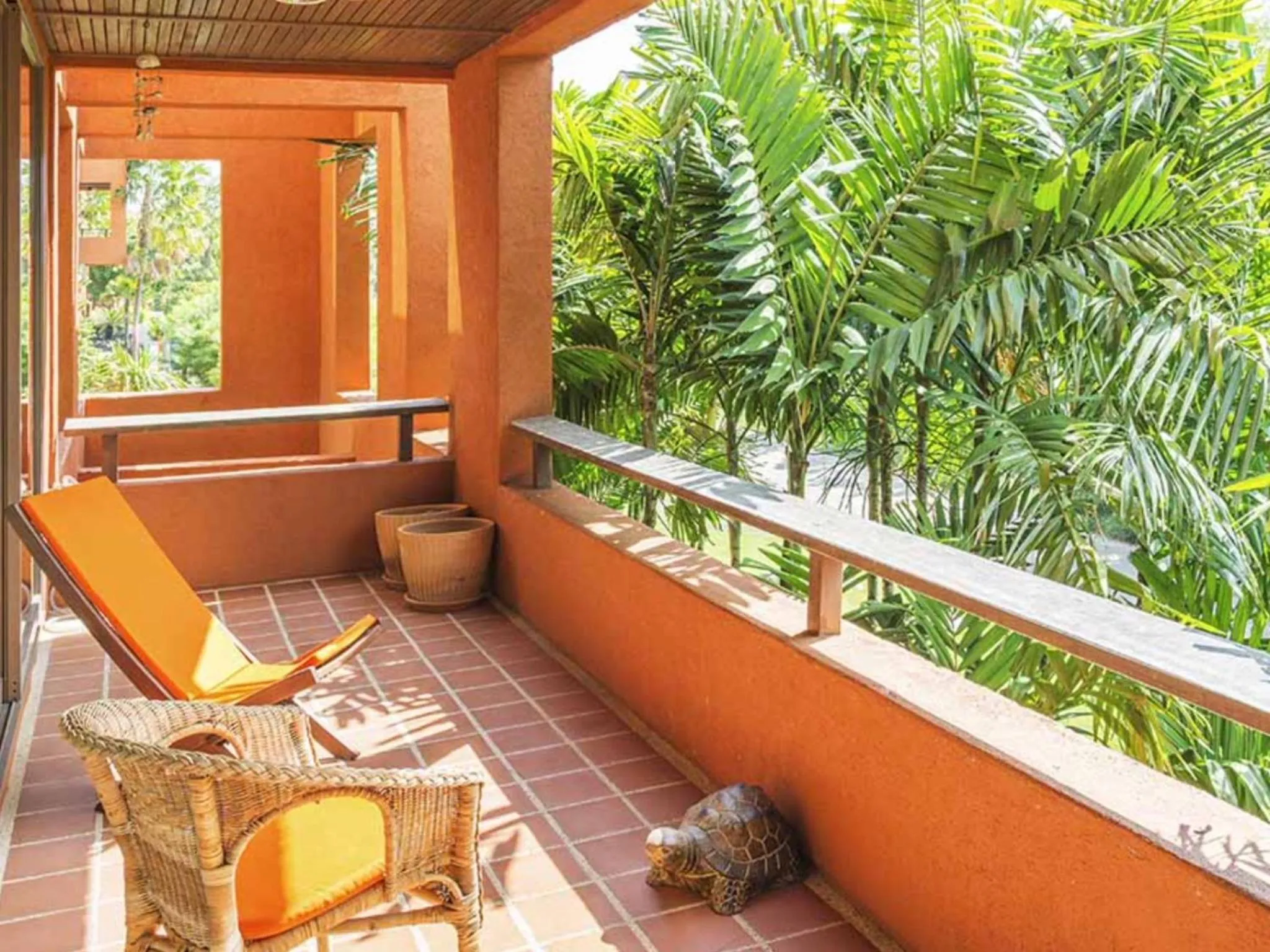 Away Las Tortugas at Hua Hin