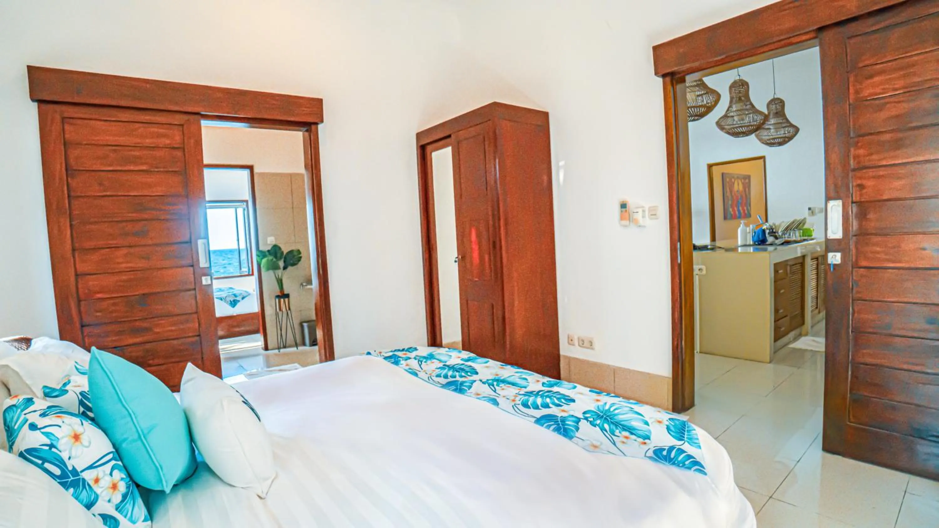 Bed in Air Sanih Beach Villa
