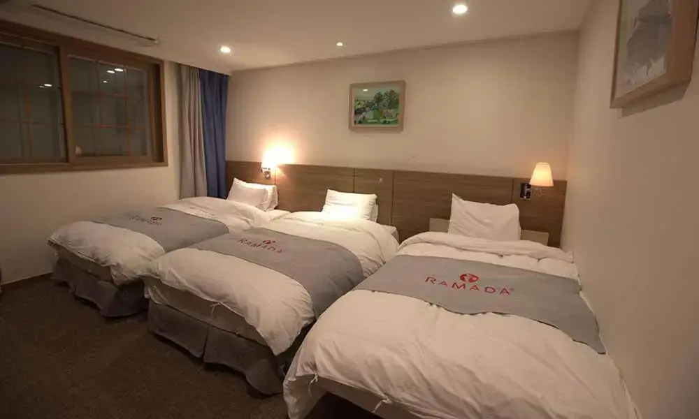 Photo of the whole room, Bed in Ramada Taebaek Hotel Photo of the whole room, Bed in Ramada Taebaek Hotel