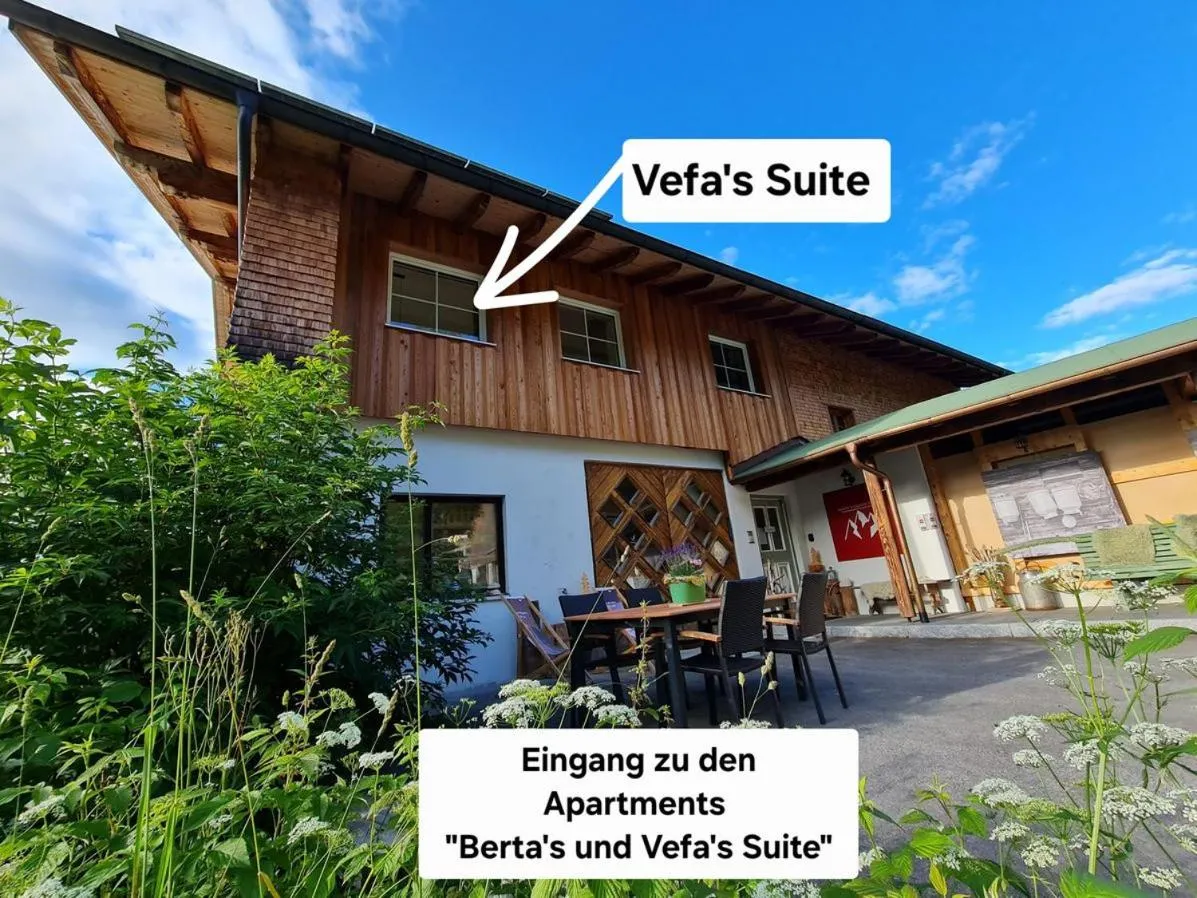 Property building in Braito's Seaside Lodges und Suites, Ferienhäuser und Ferienwohnungen